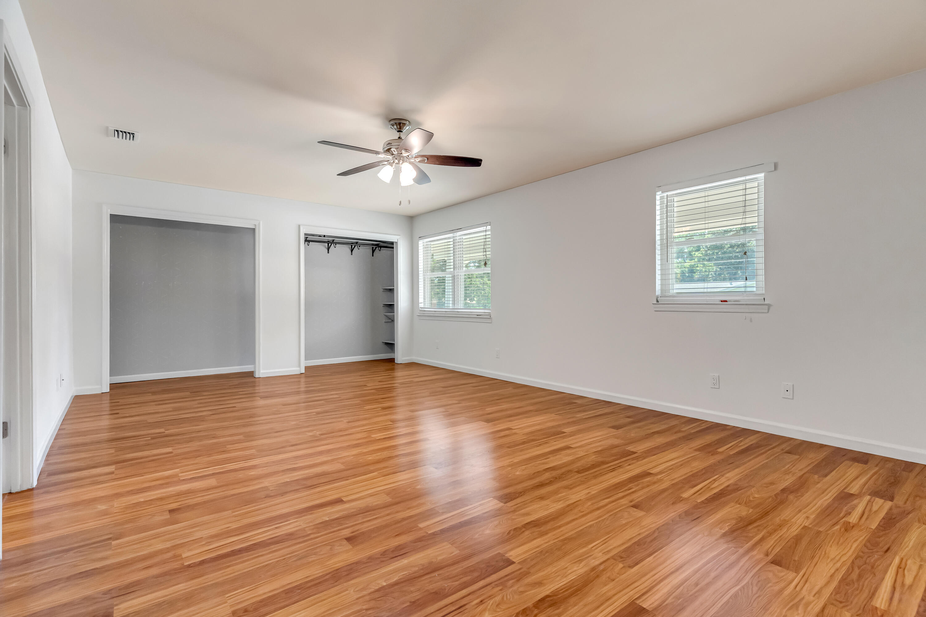 property viewer photo 24