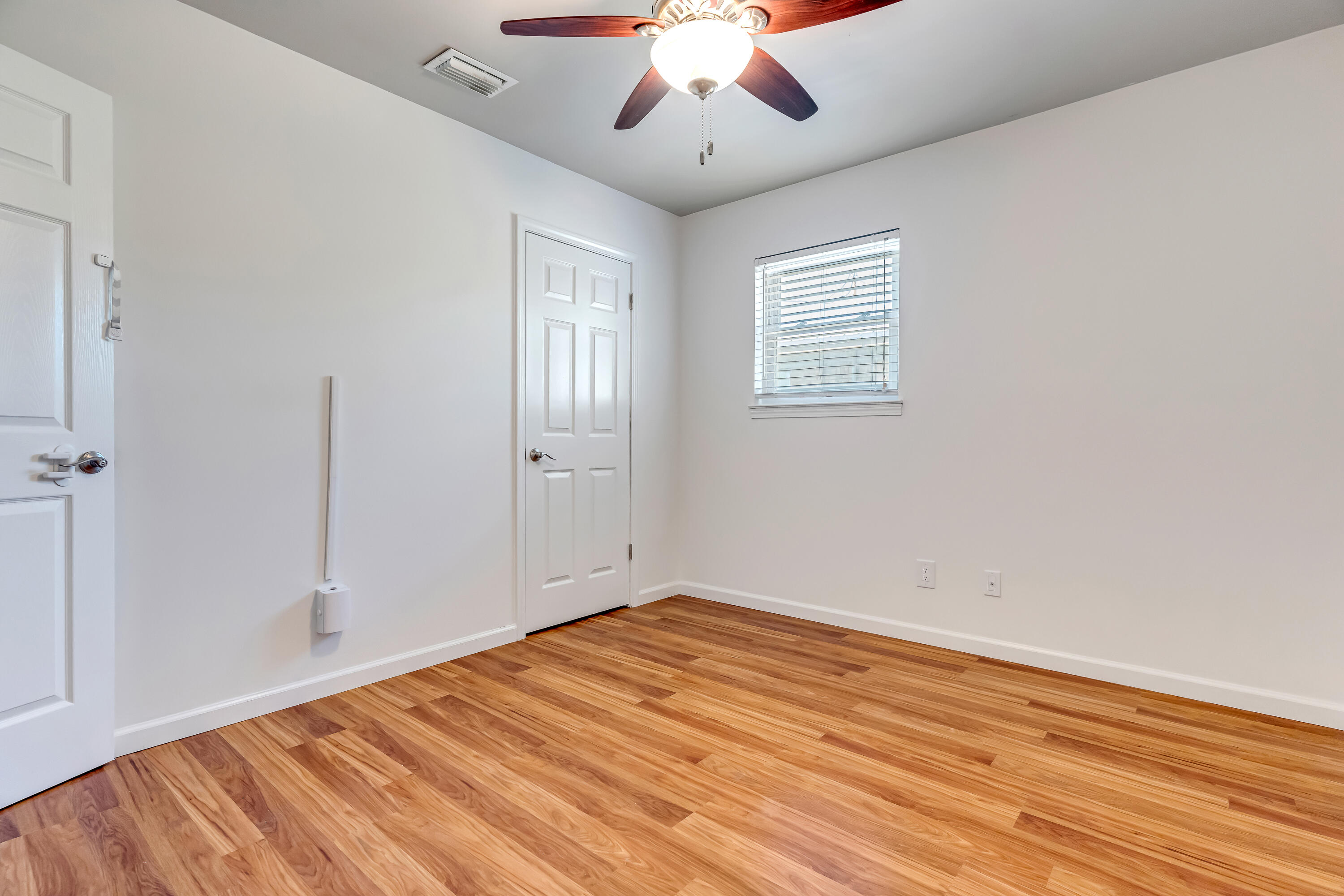 property viewer photo 30