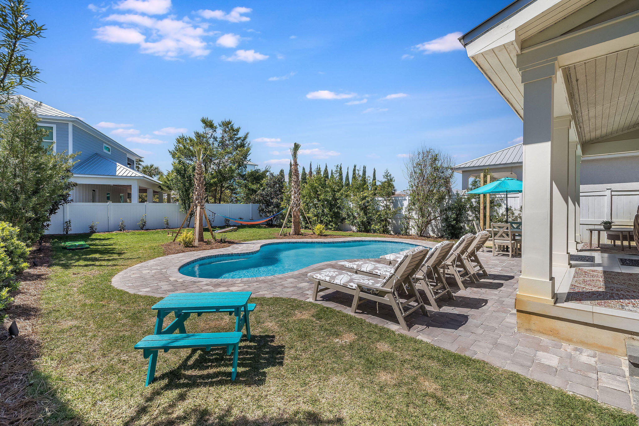 property viewer photo 41