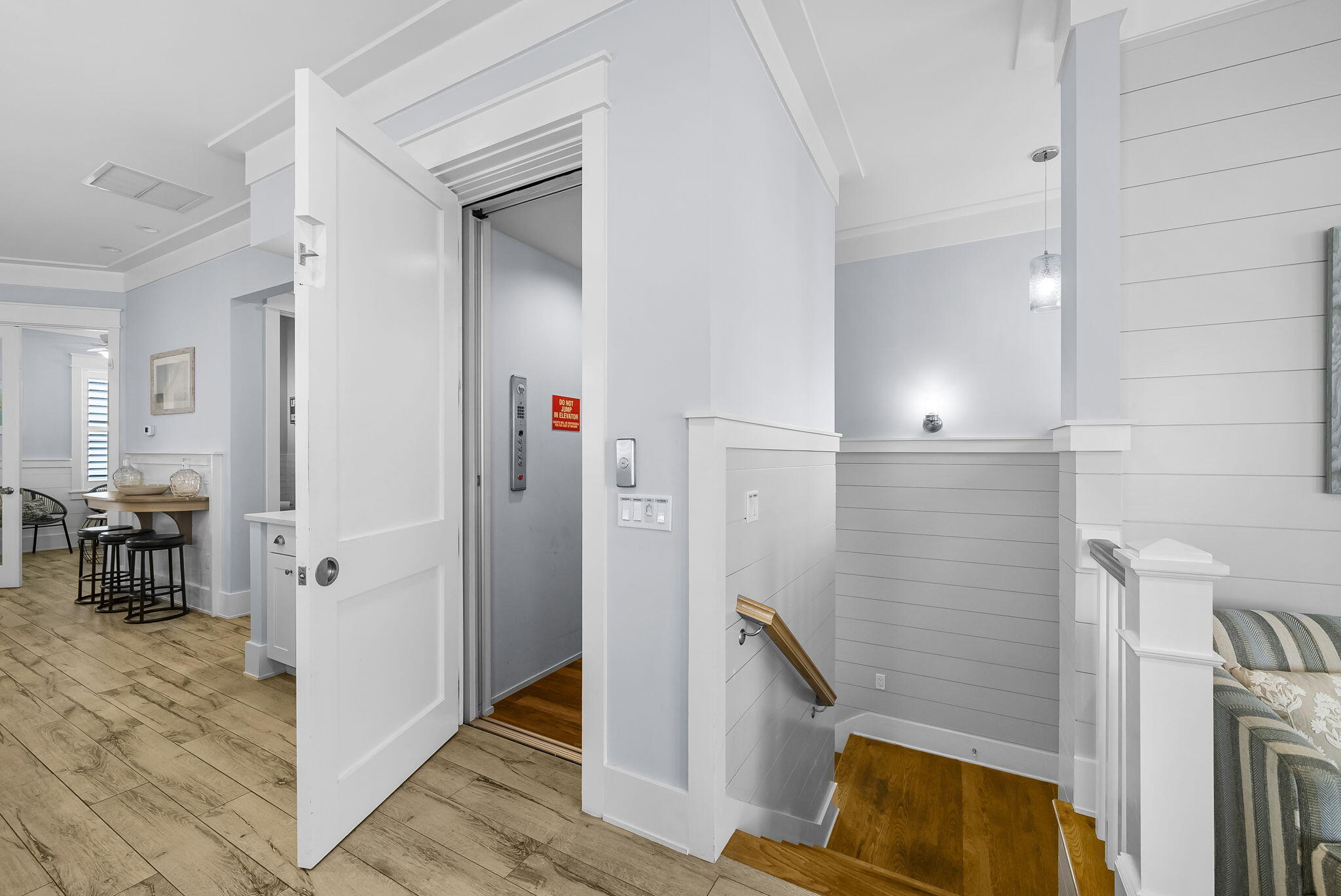 main property photo 13