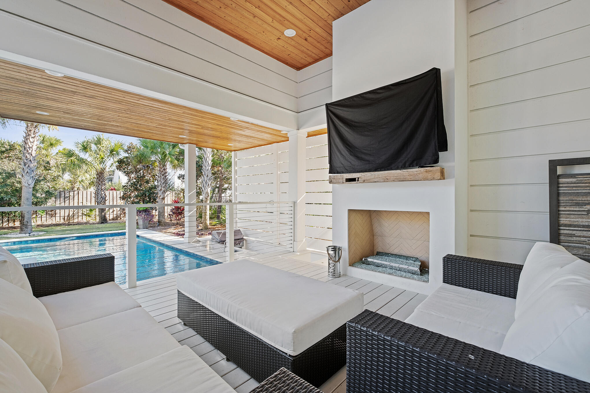 main property photo 60