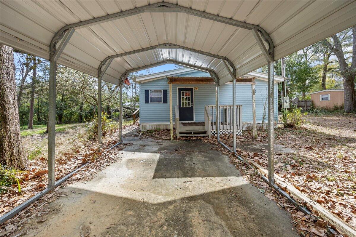 main property photo 19