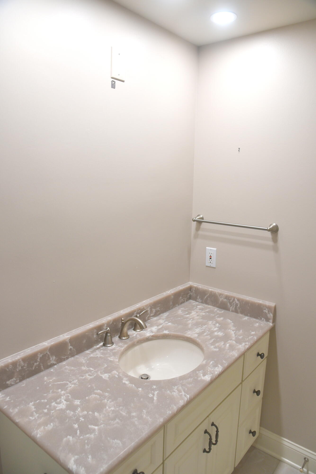 main property photo 110