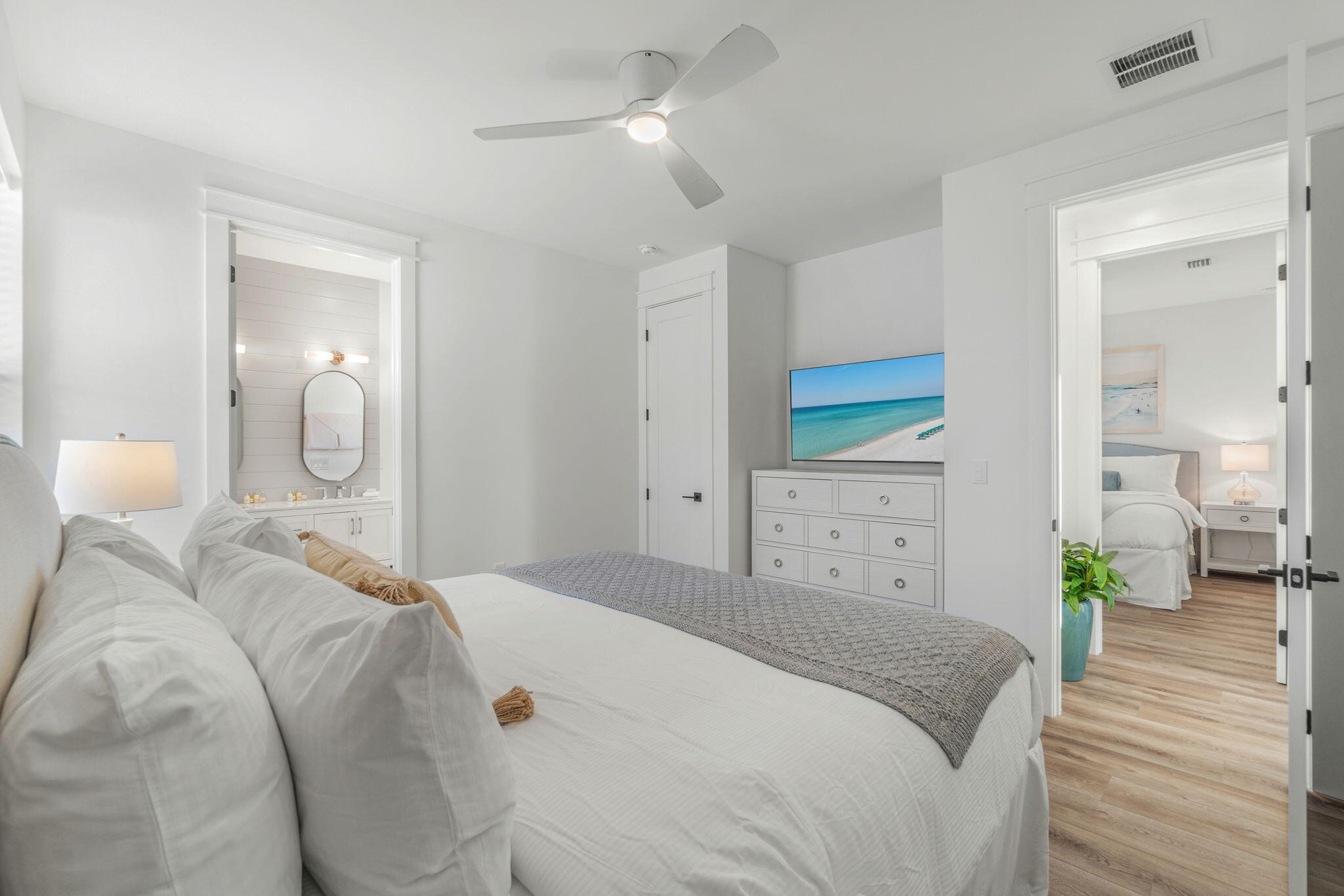 main property photo 65