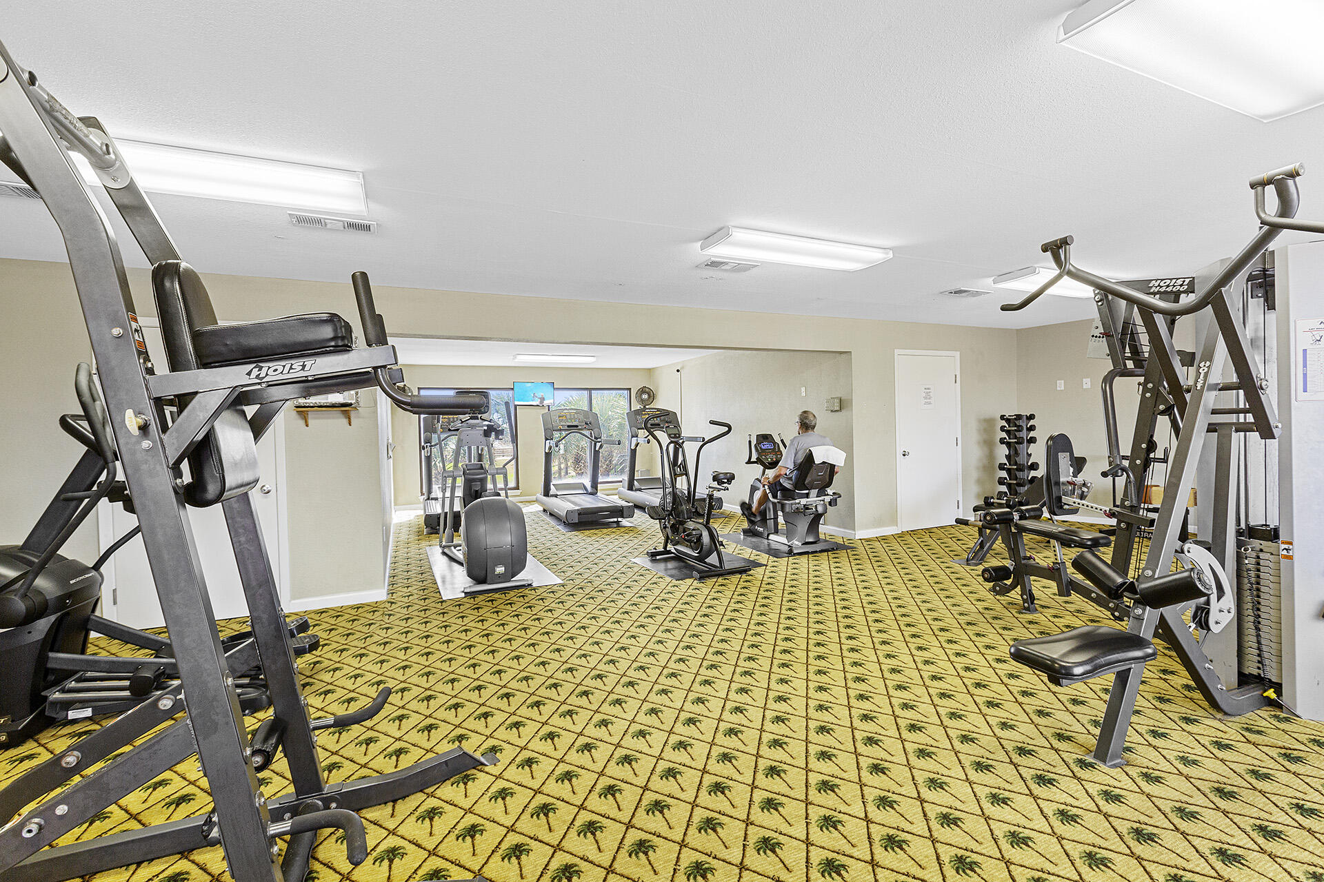 main property photo 17