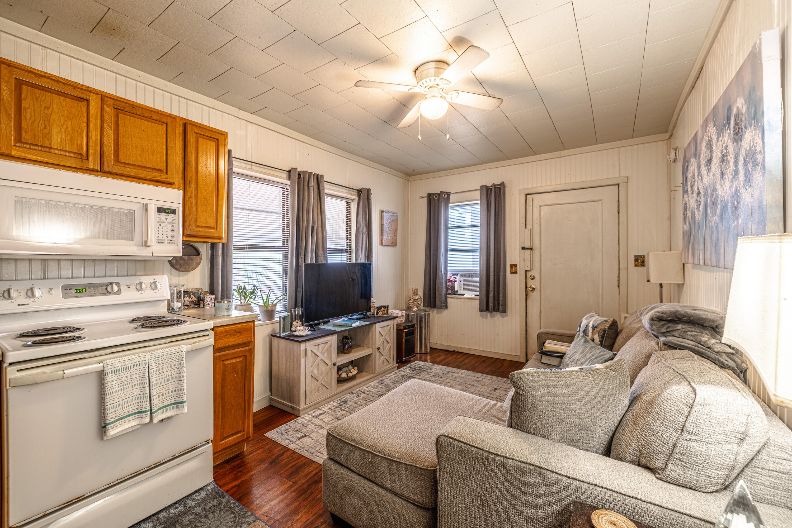 main property photo 39