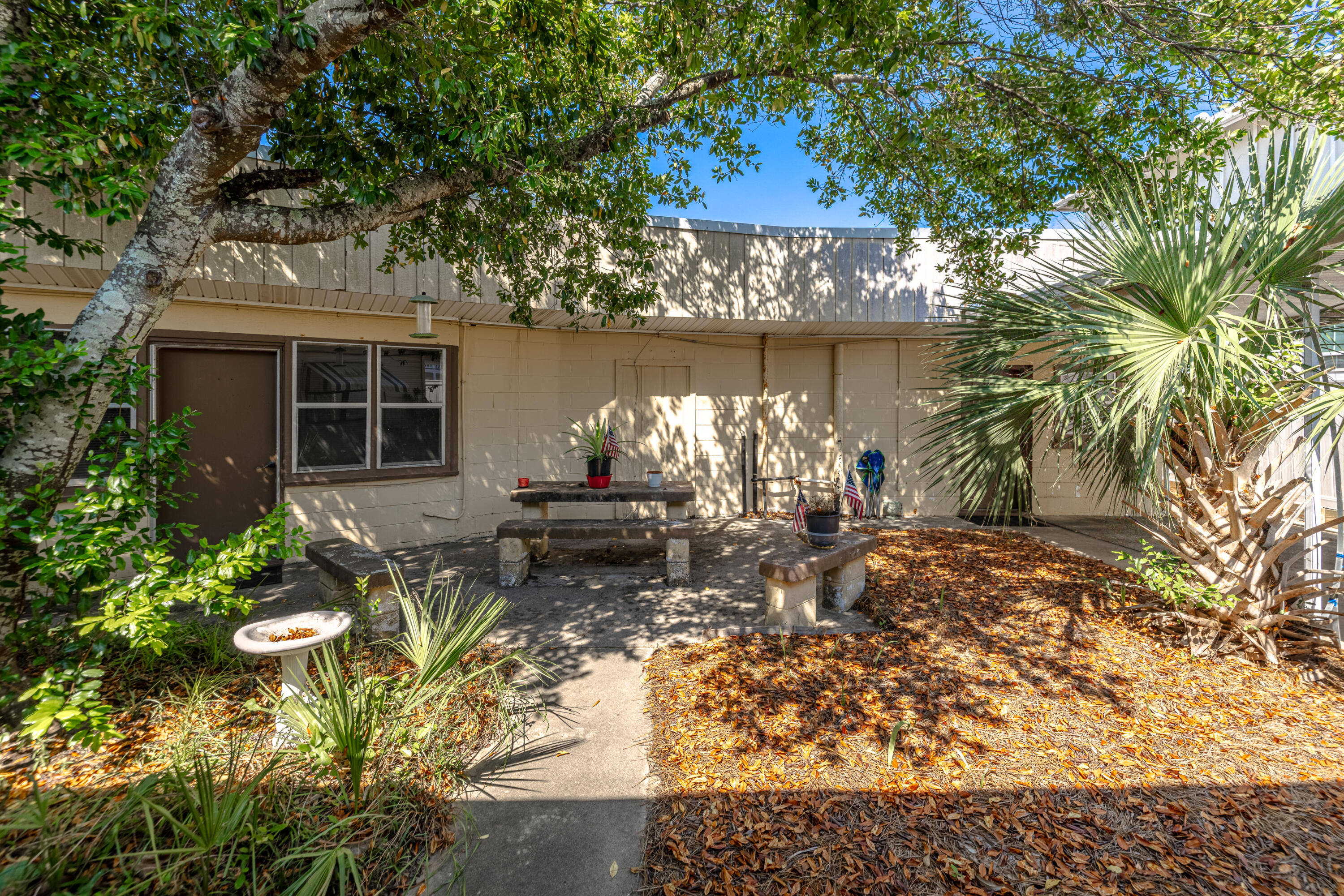 main property photo 51