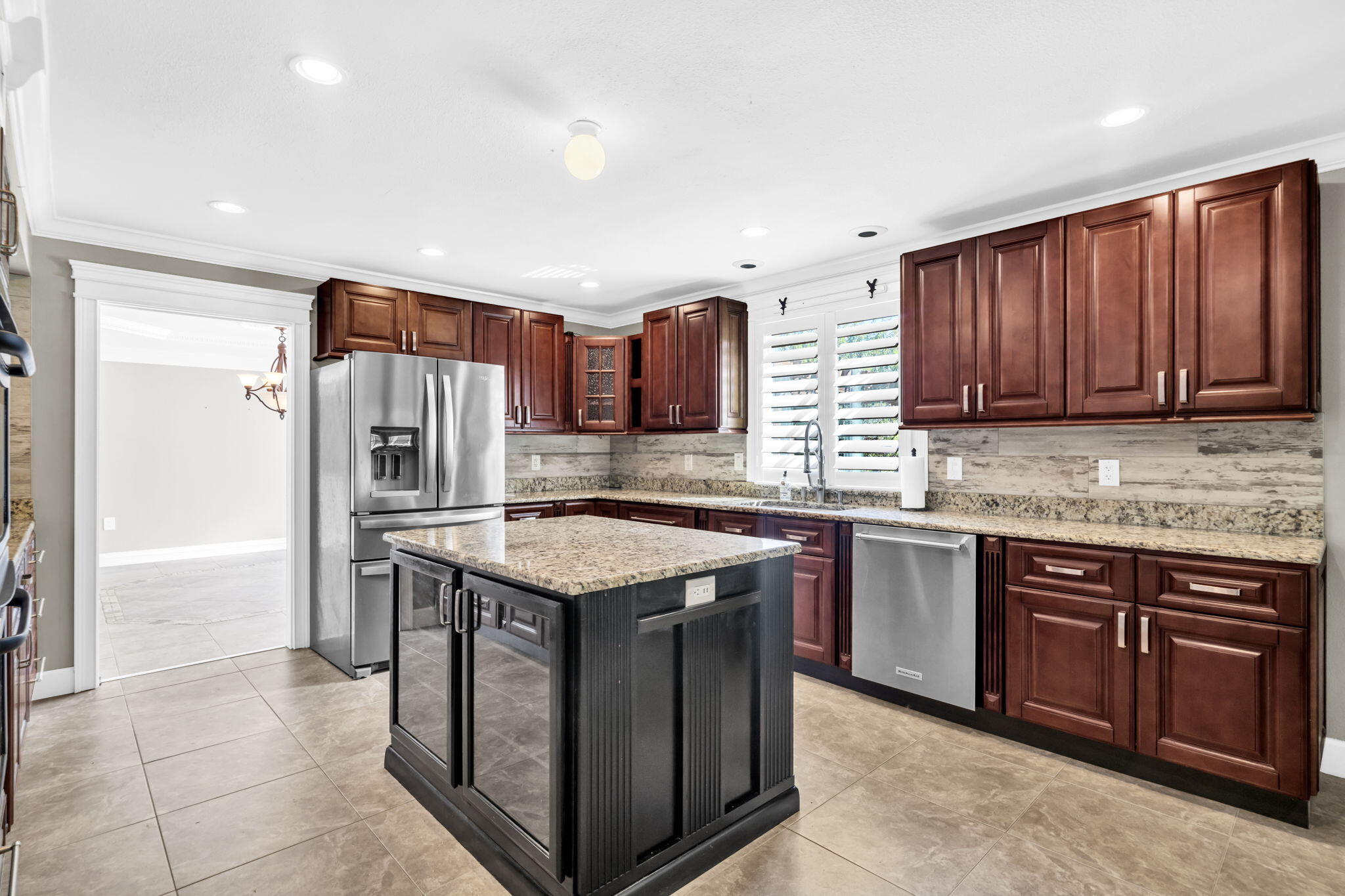 main property photo 15