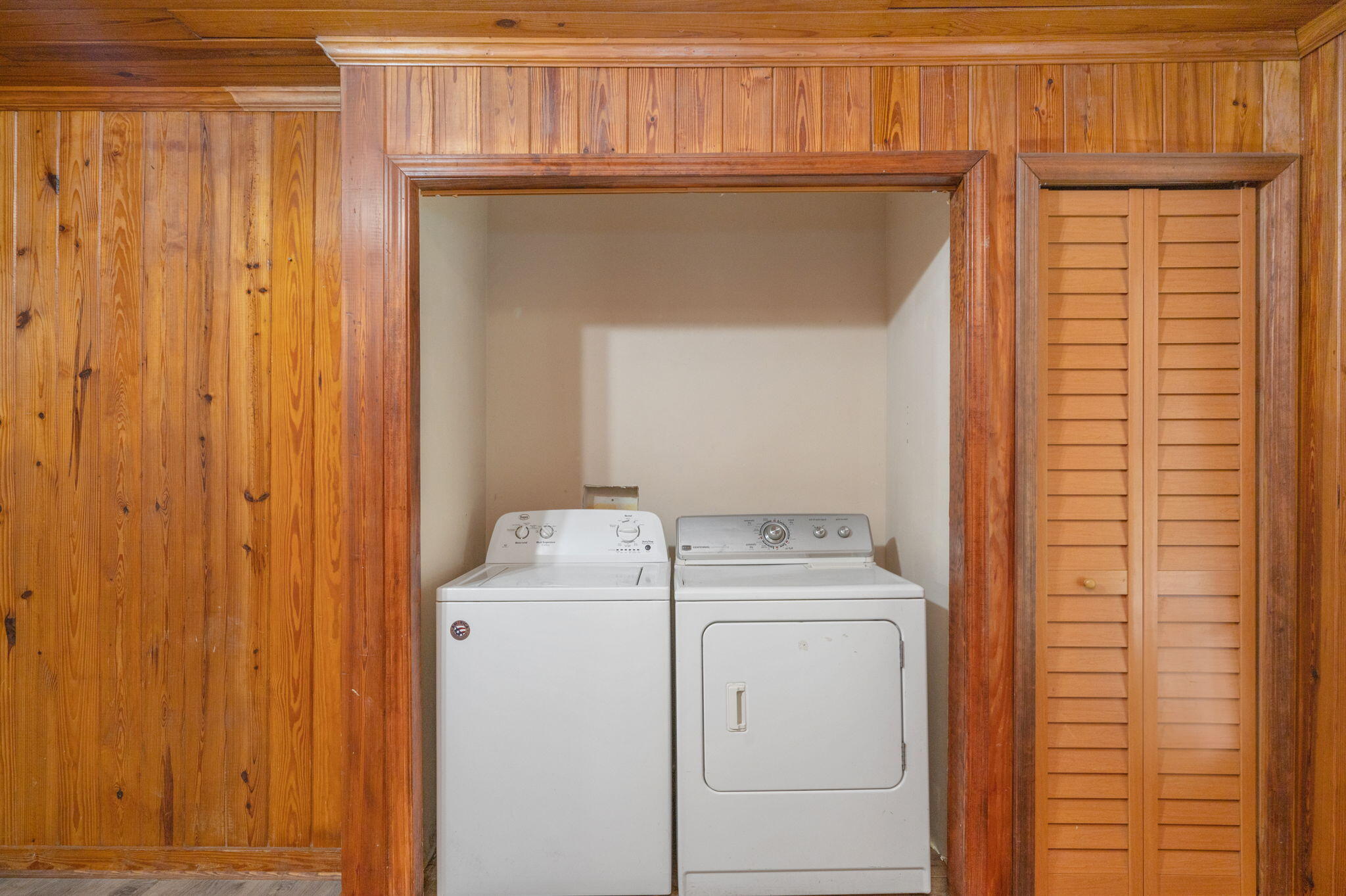 property viewer photo 16