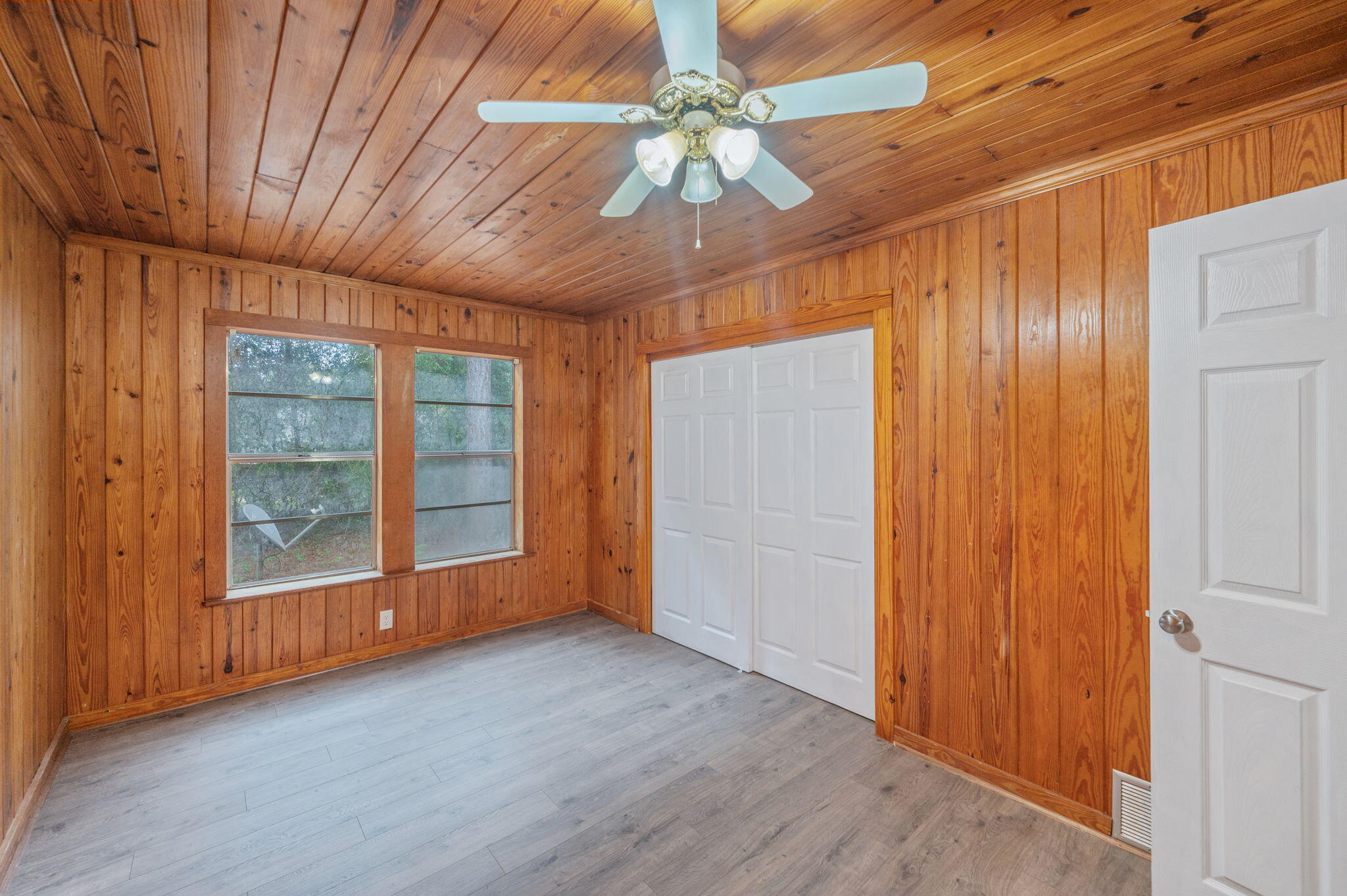 property viewer photo 27