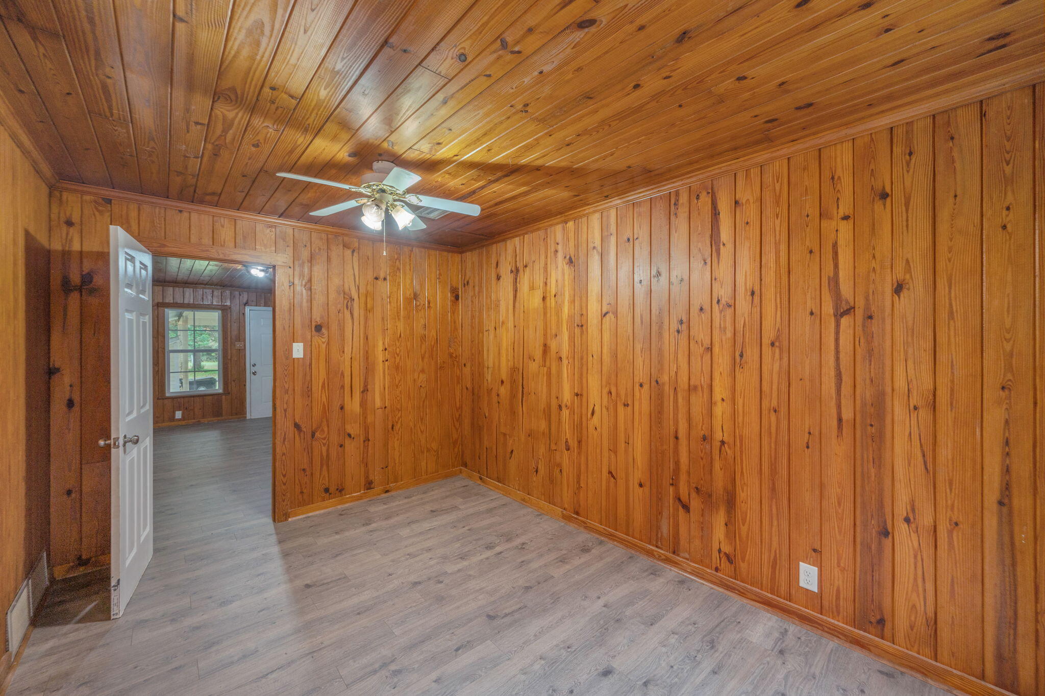 property viewer photo 28