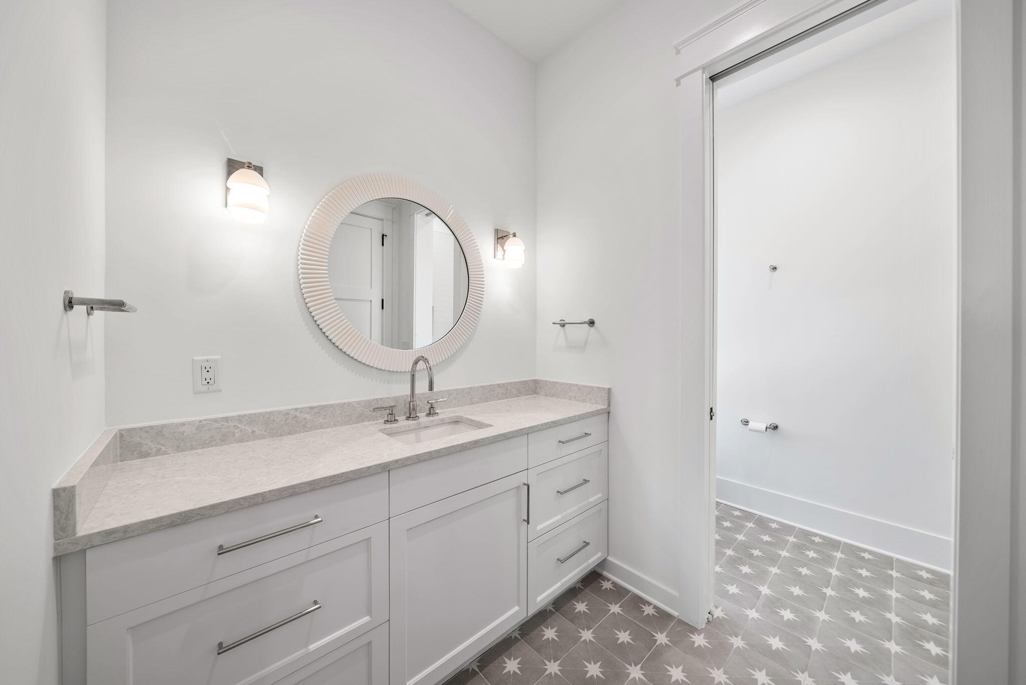 main property photo 77