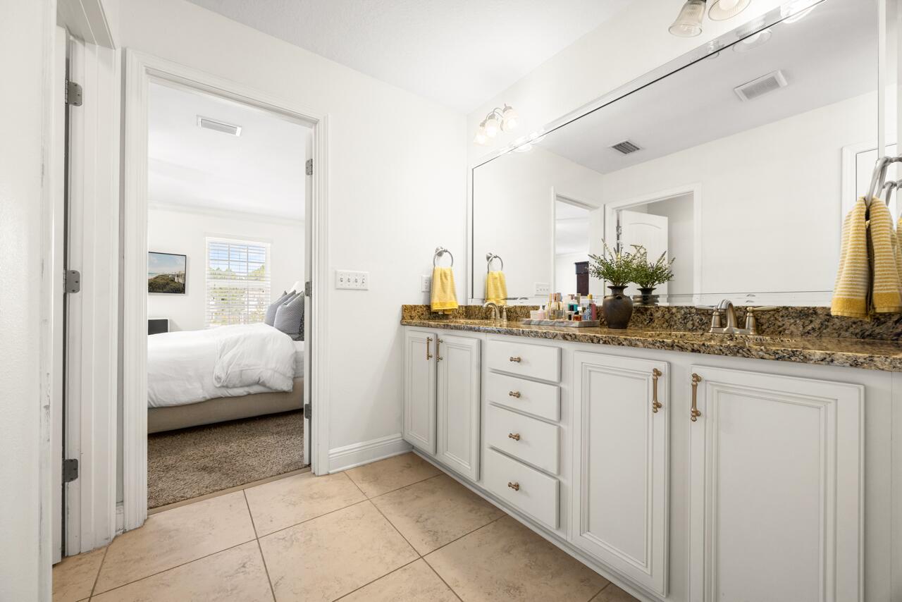 property viewer photo 32