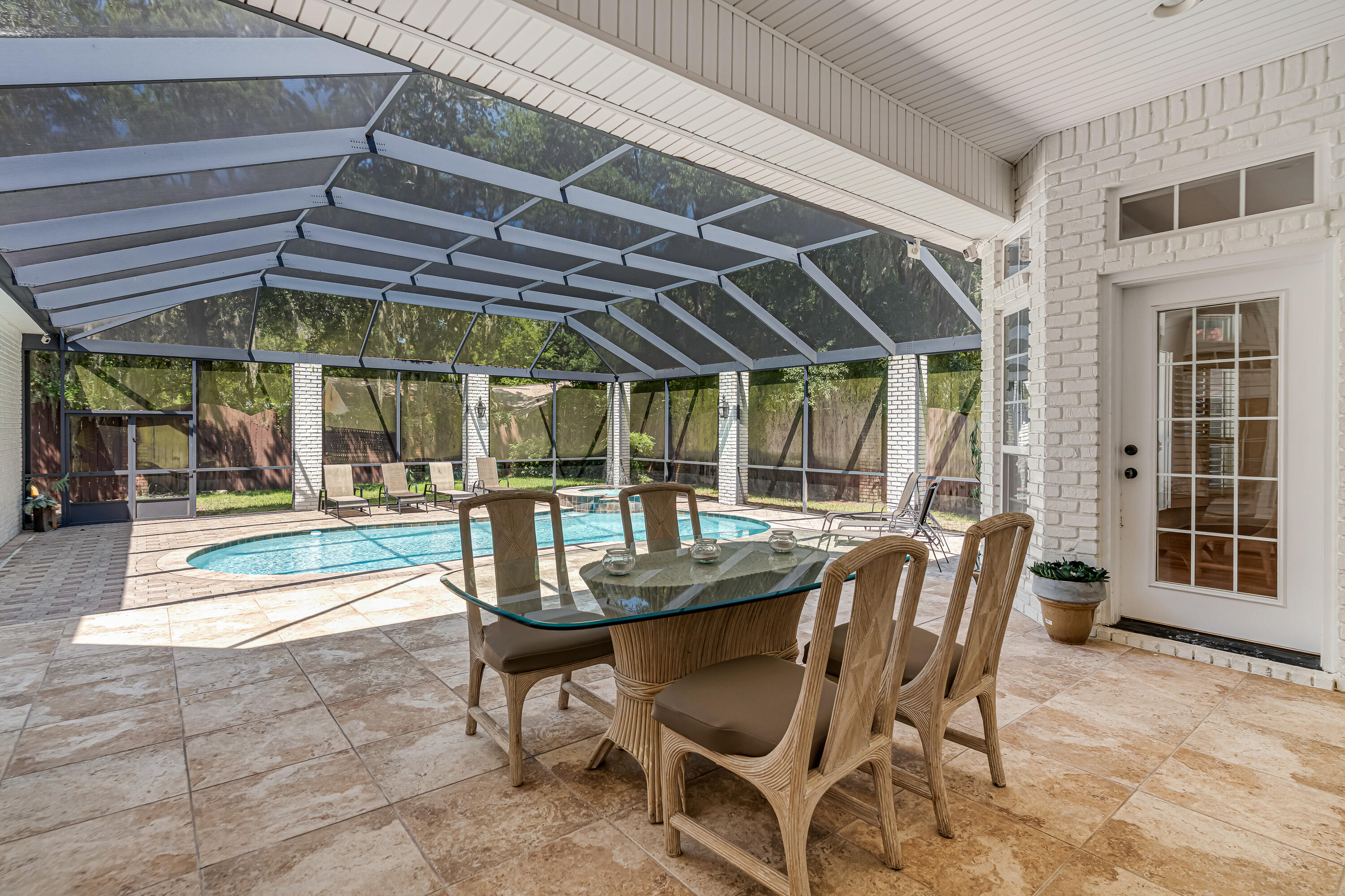main property photo 107