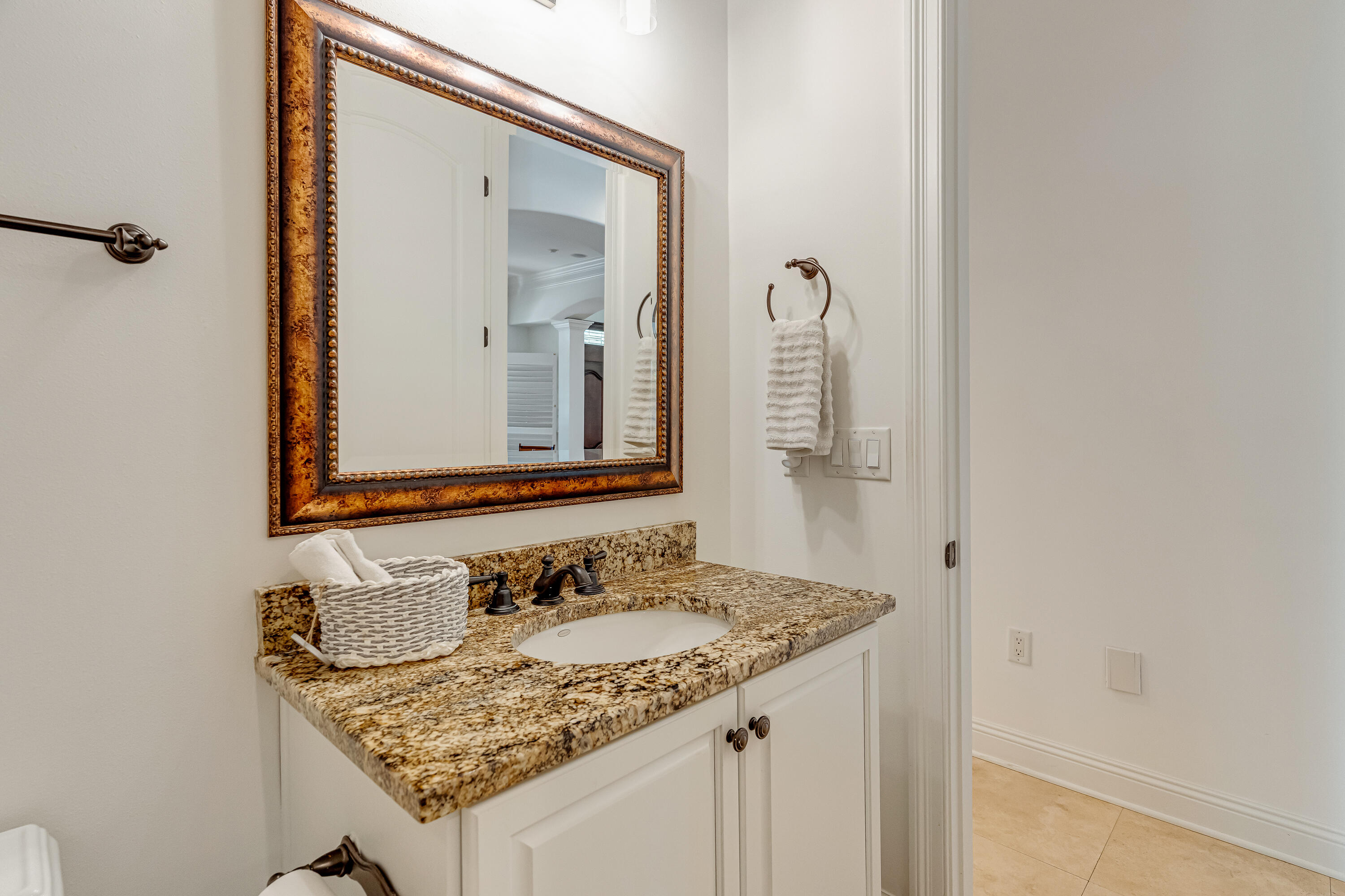 main property photo 90