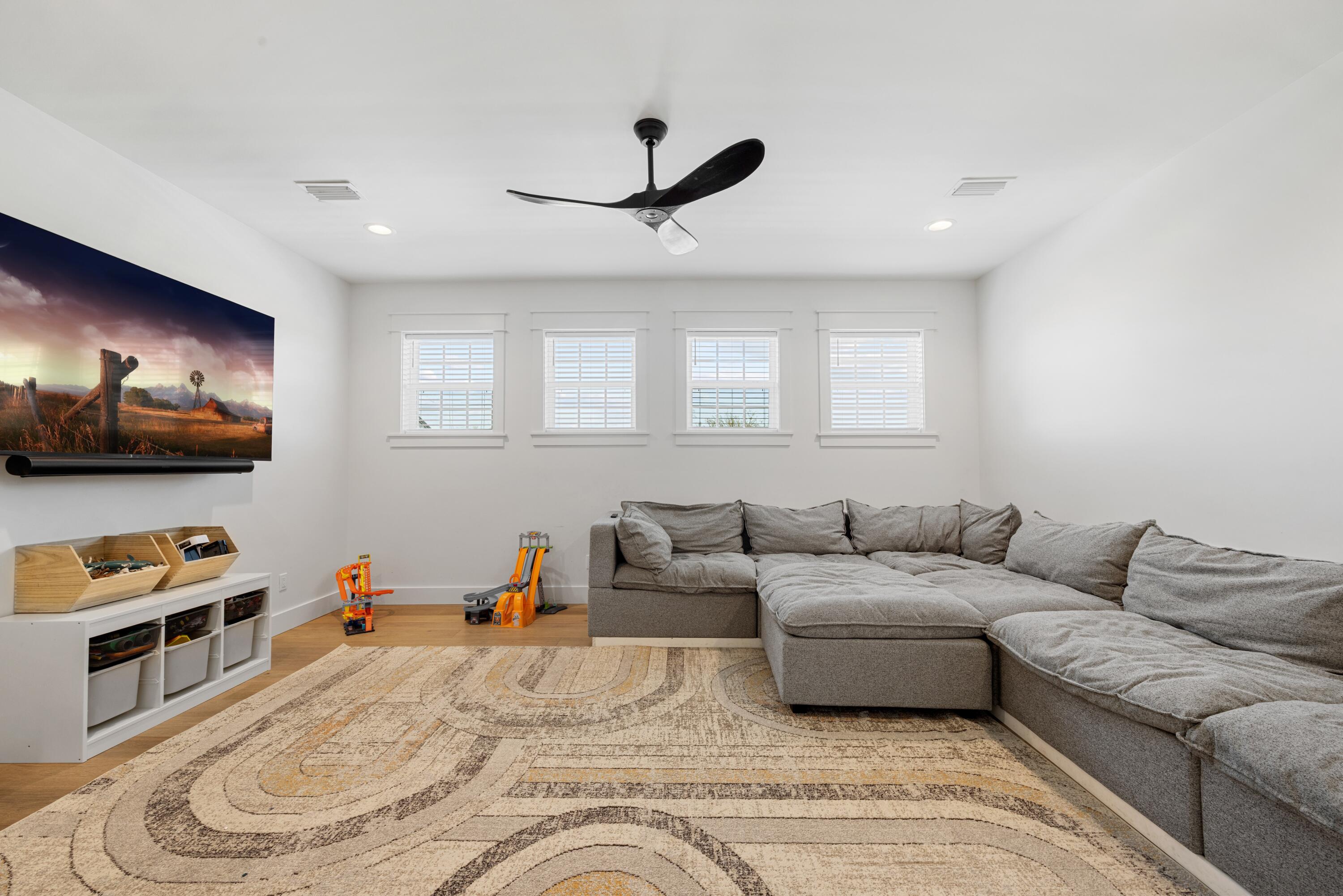 main property photo 65