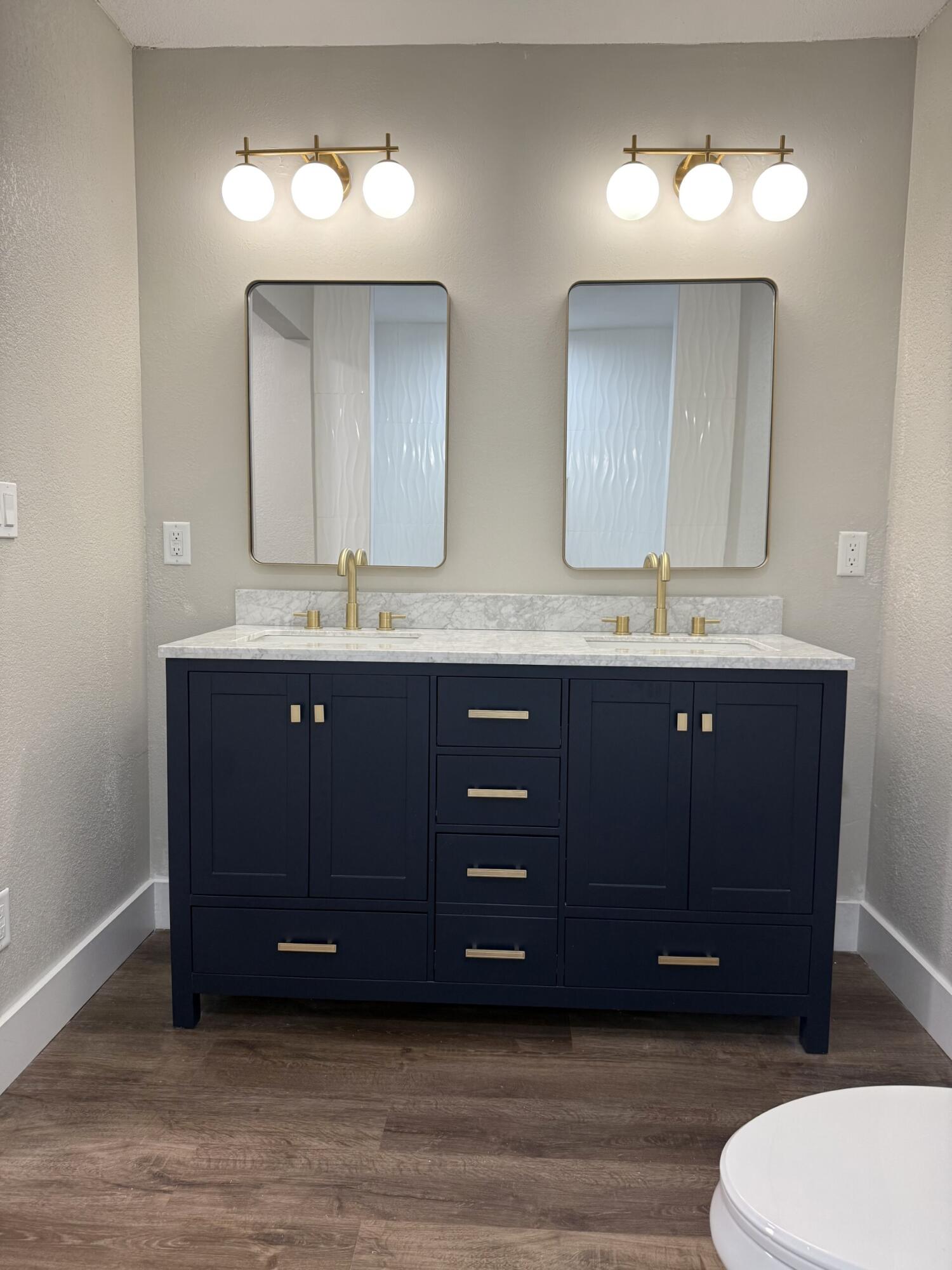 property viewer photo 18