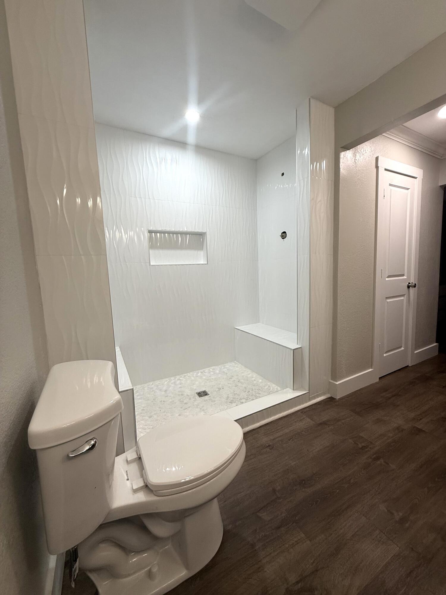 property viewer photo 22