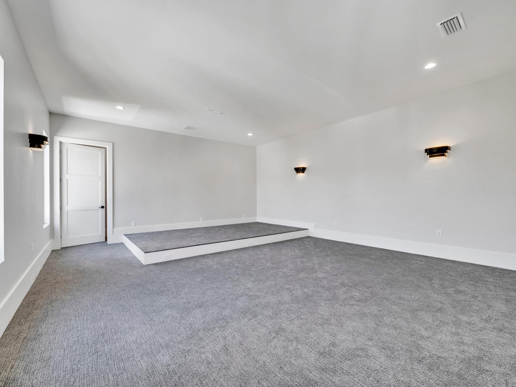 main property photo 133