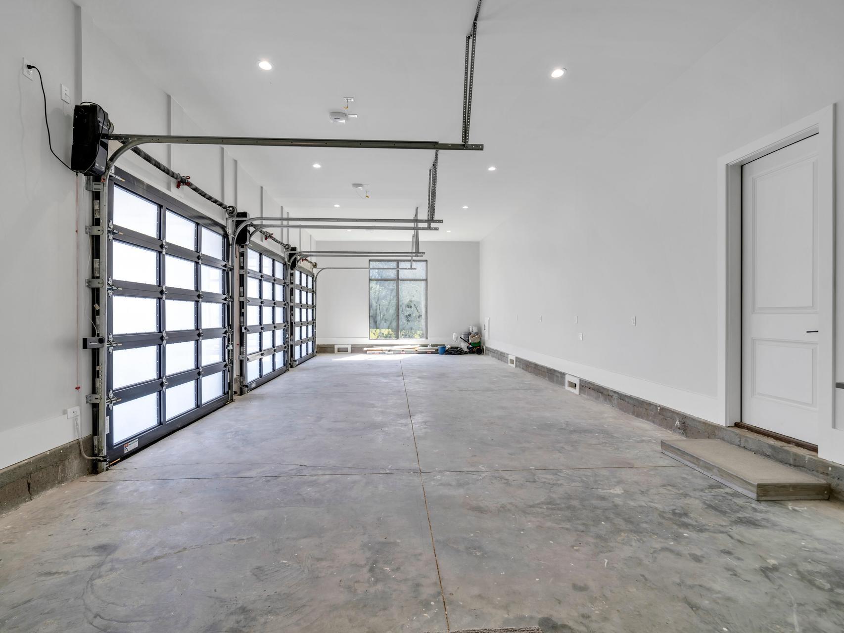 main property photo 99
