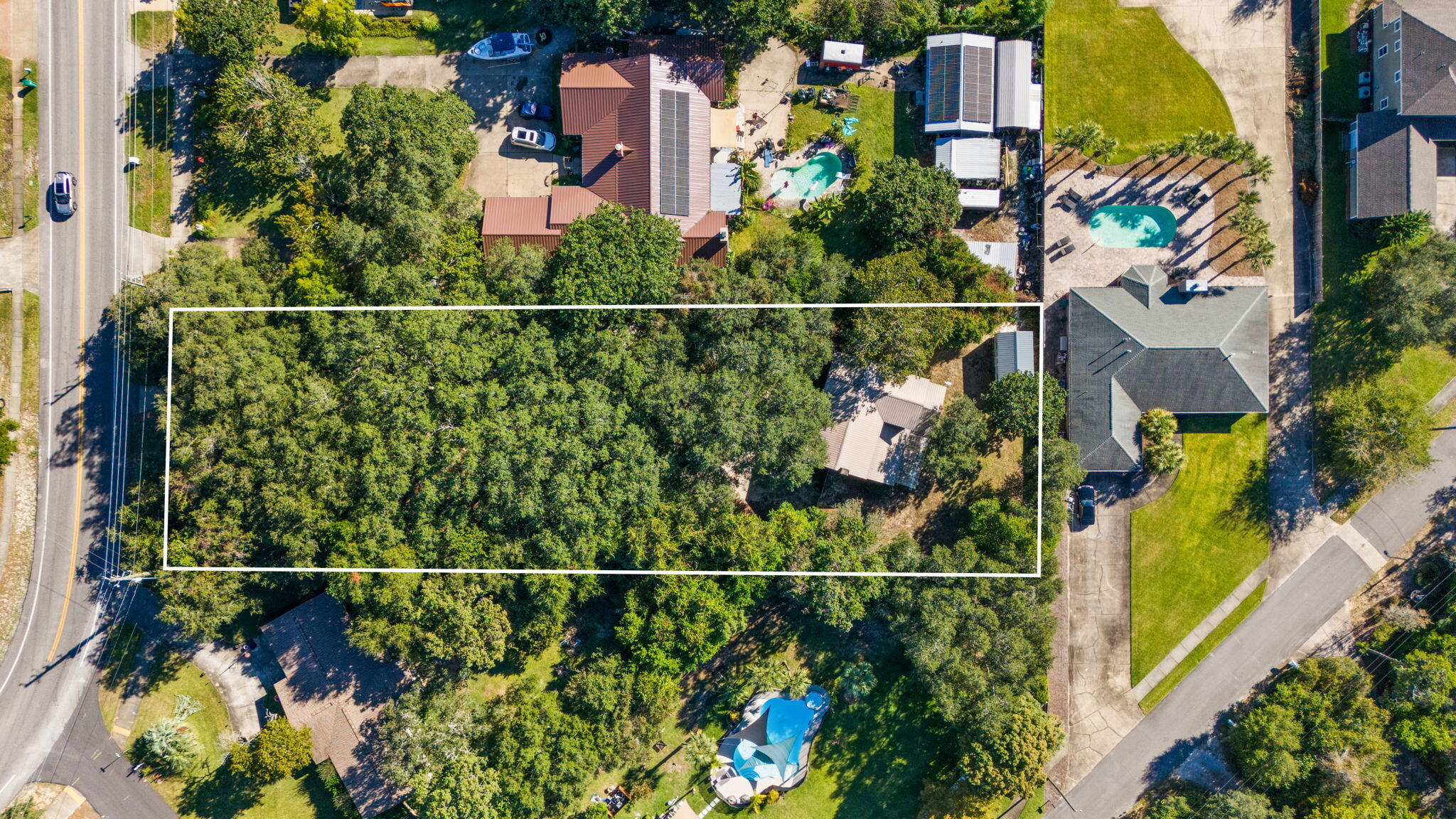 main property photo 13