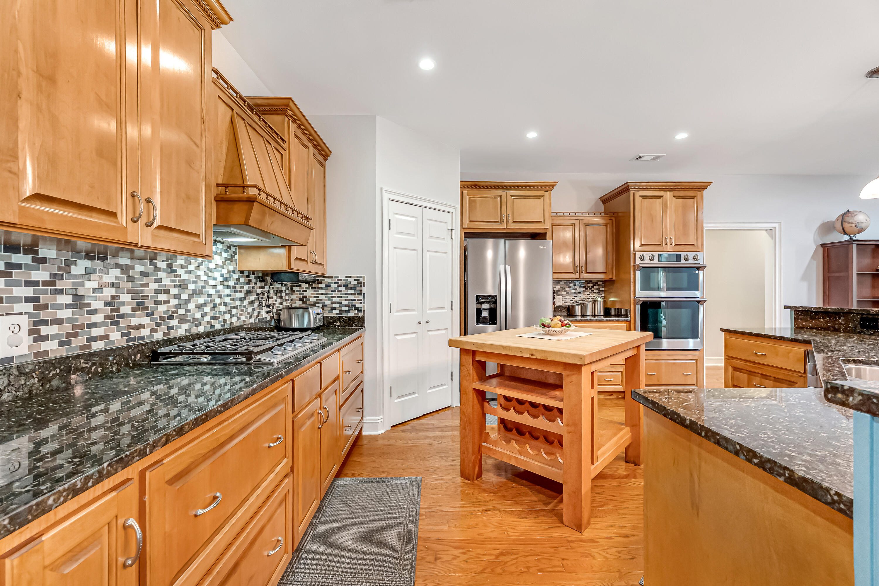 main property photo 20