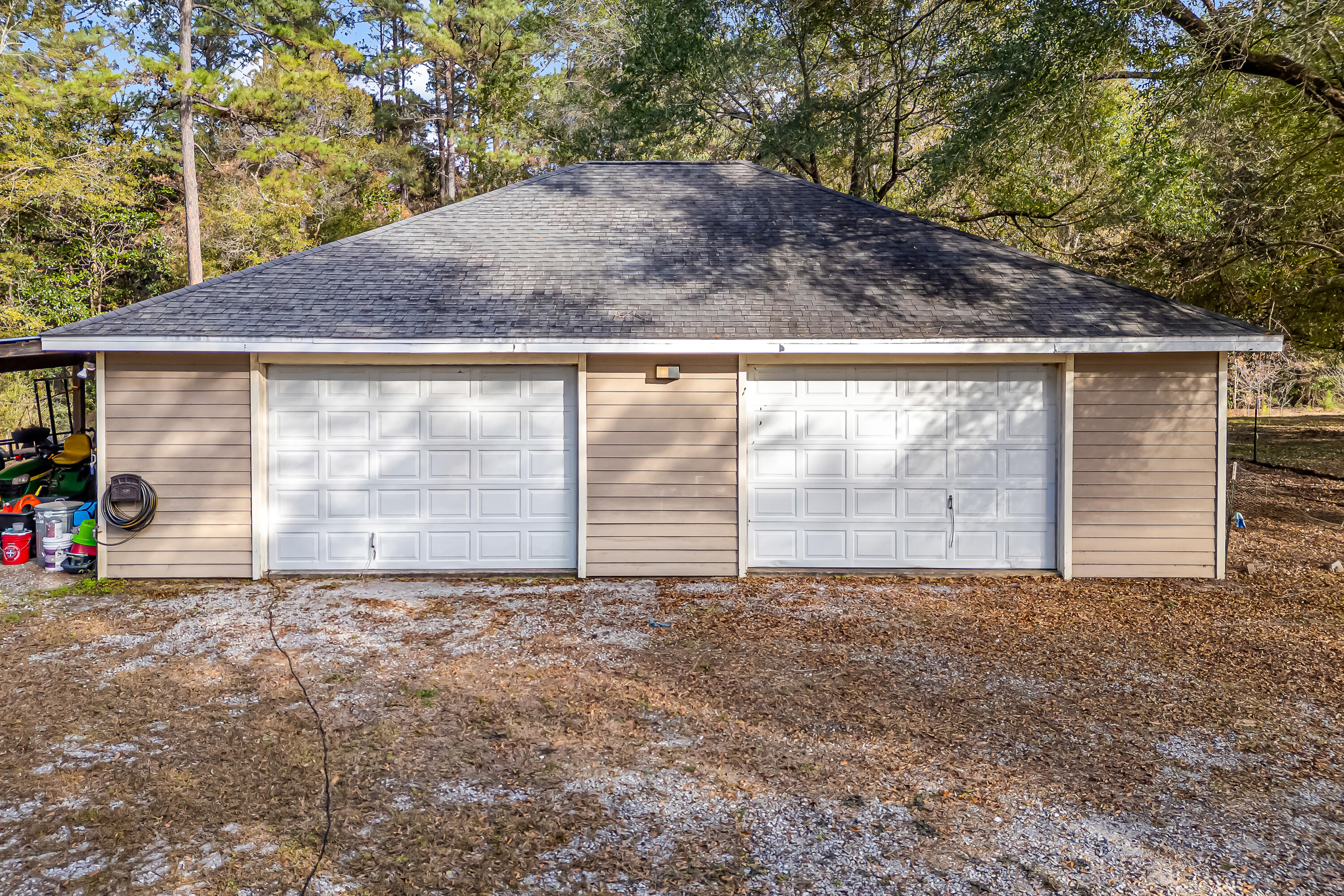 main property photo 74