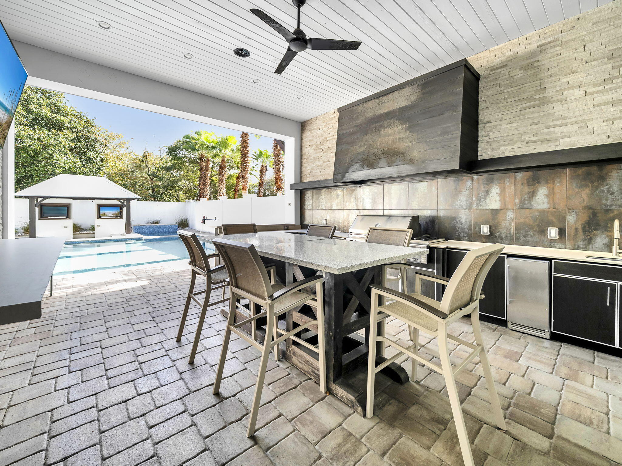 main property photo 84