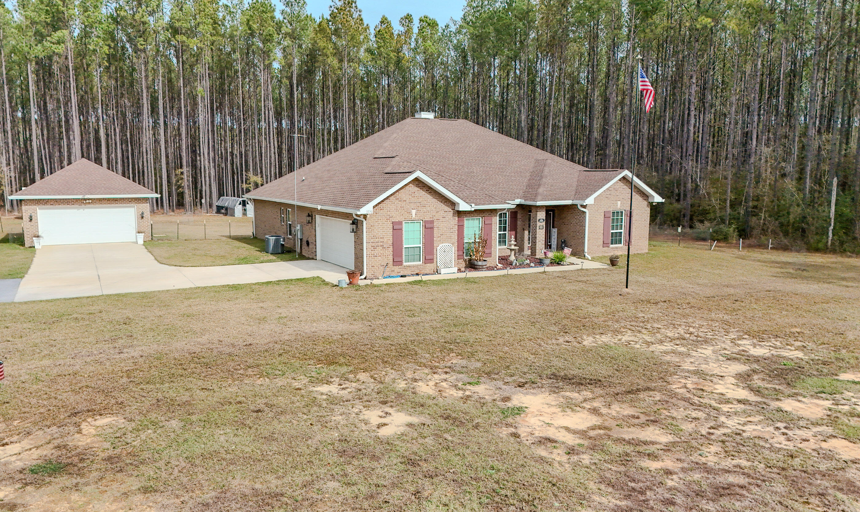 main property photo 9