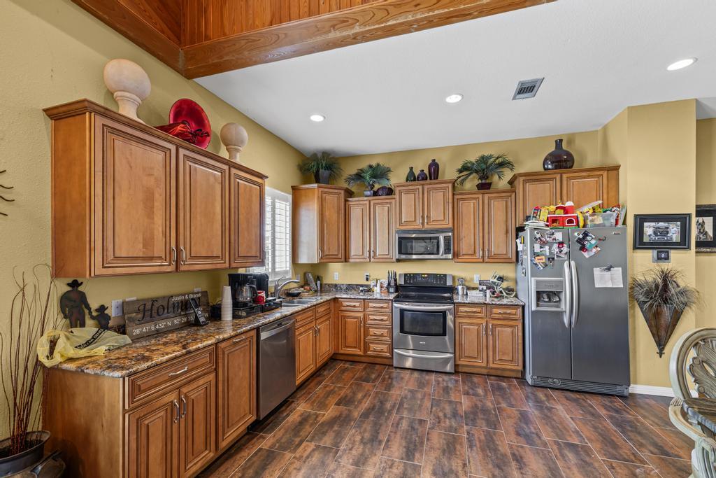 main property photo 105