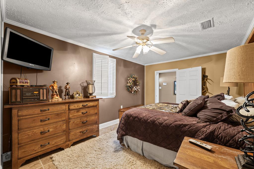 main property photo 67