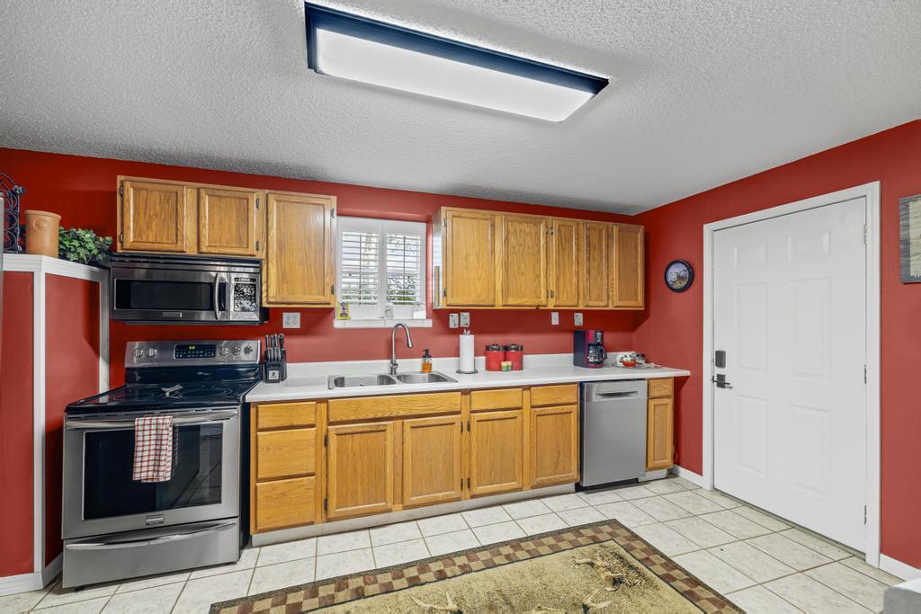main property photo 74