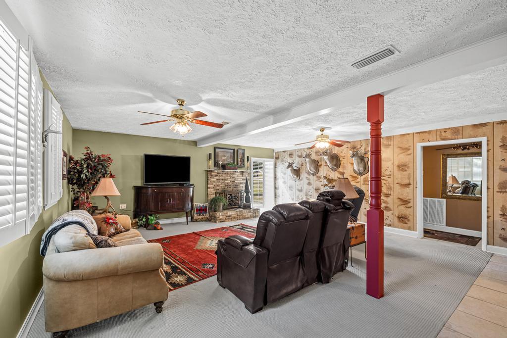 main property photo 79