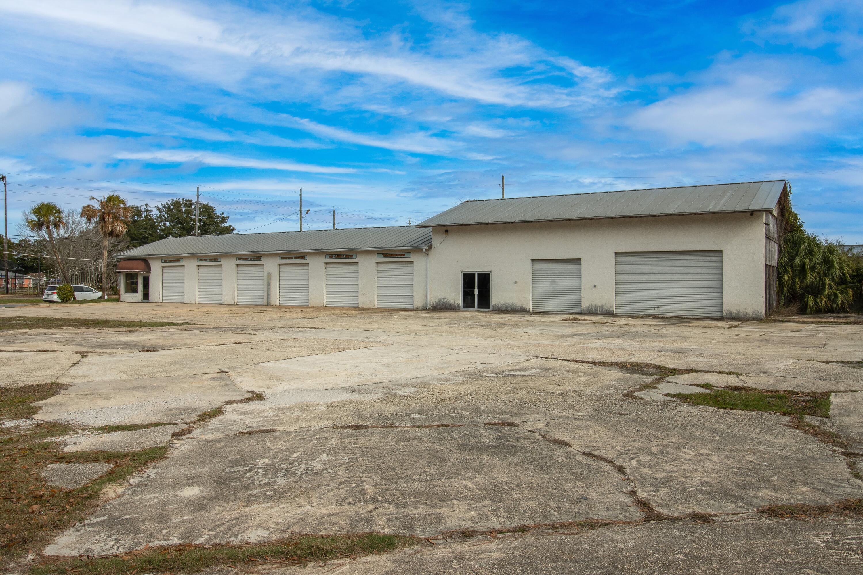 main property photo 13