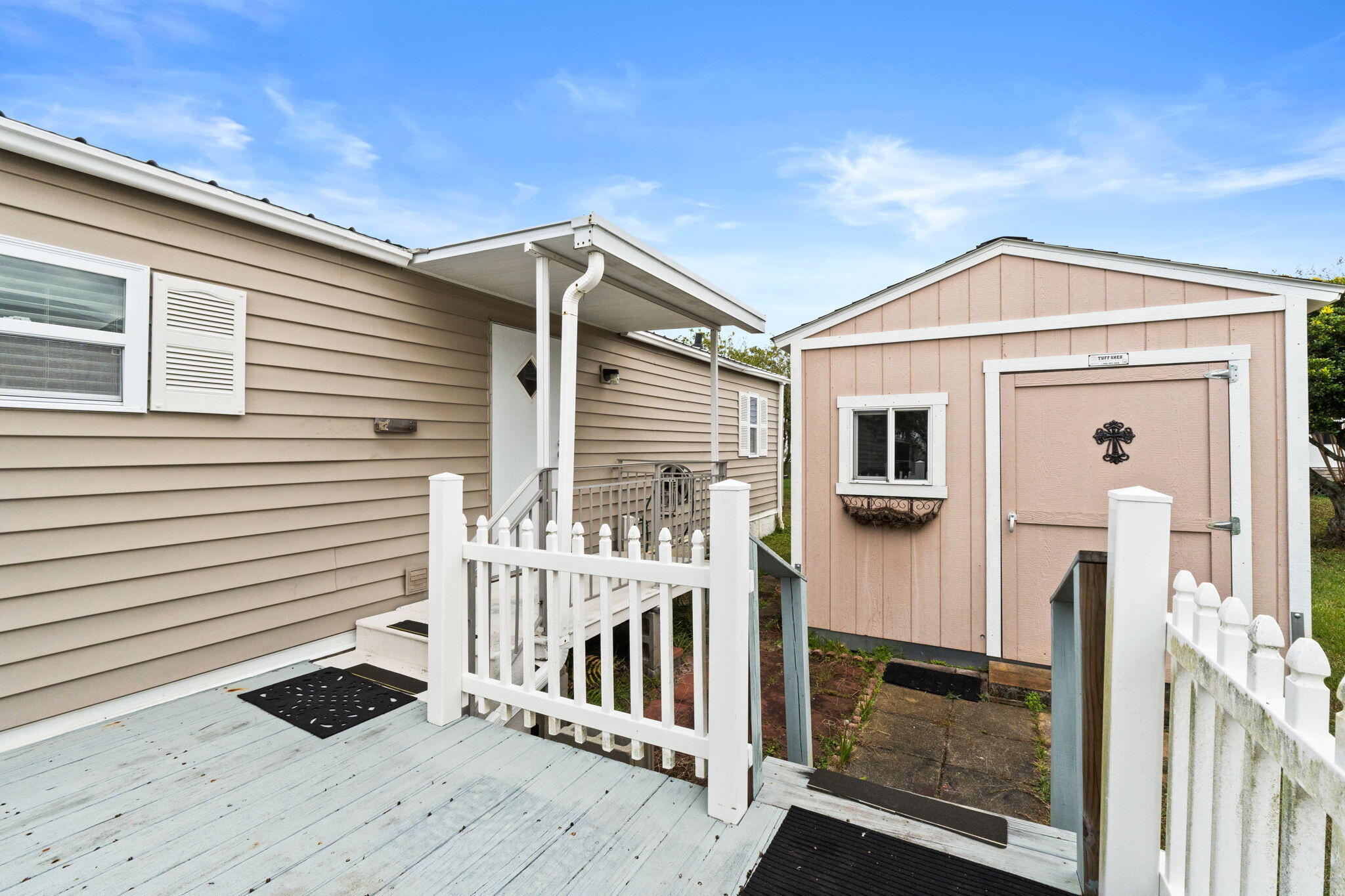 main property photo 20