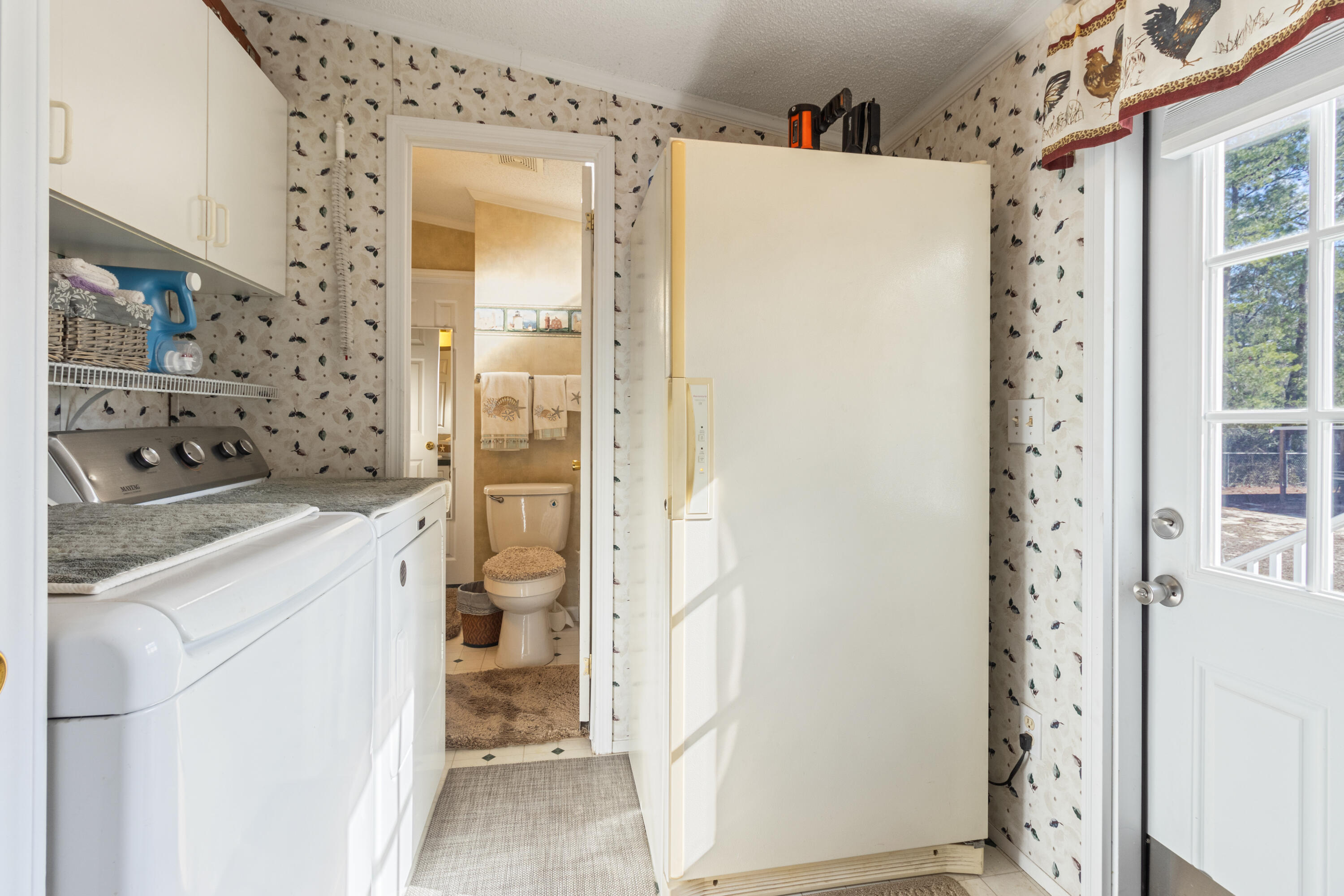 main property photo 20