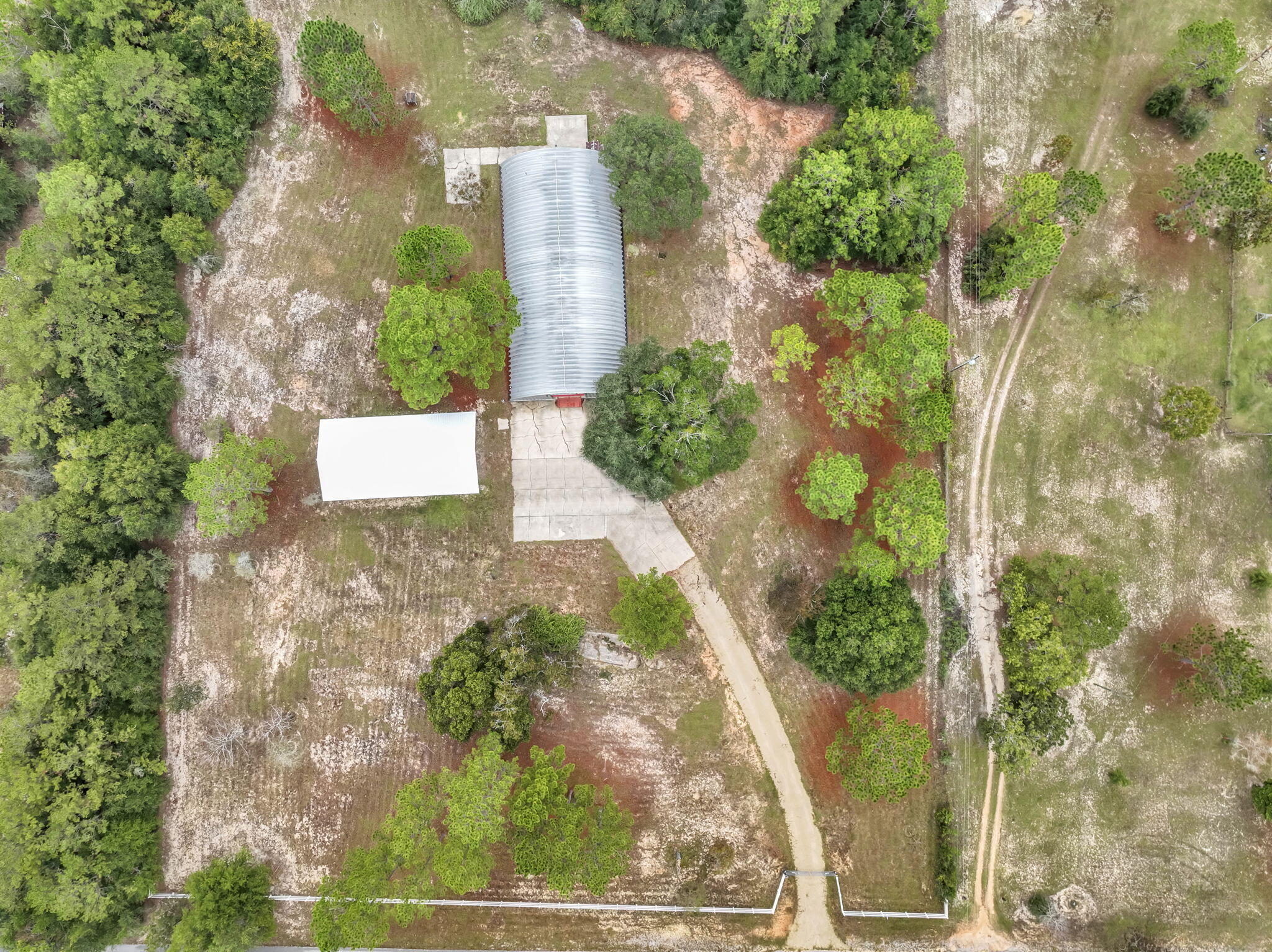 main property photo 33