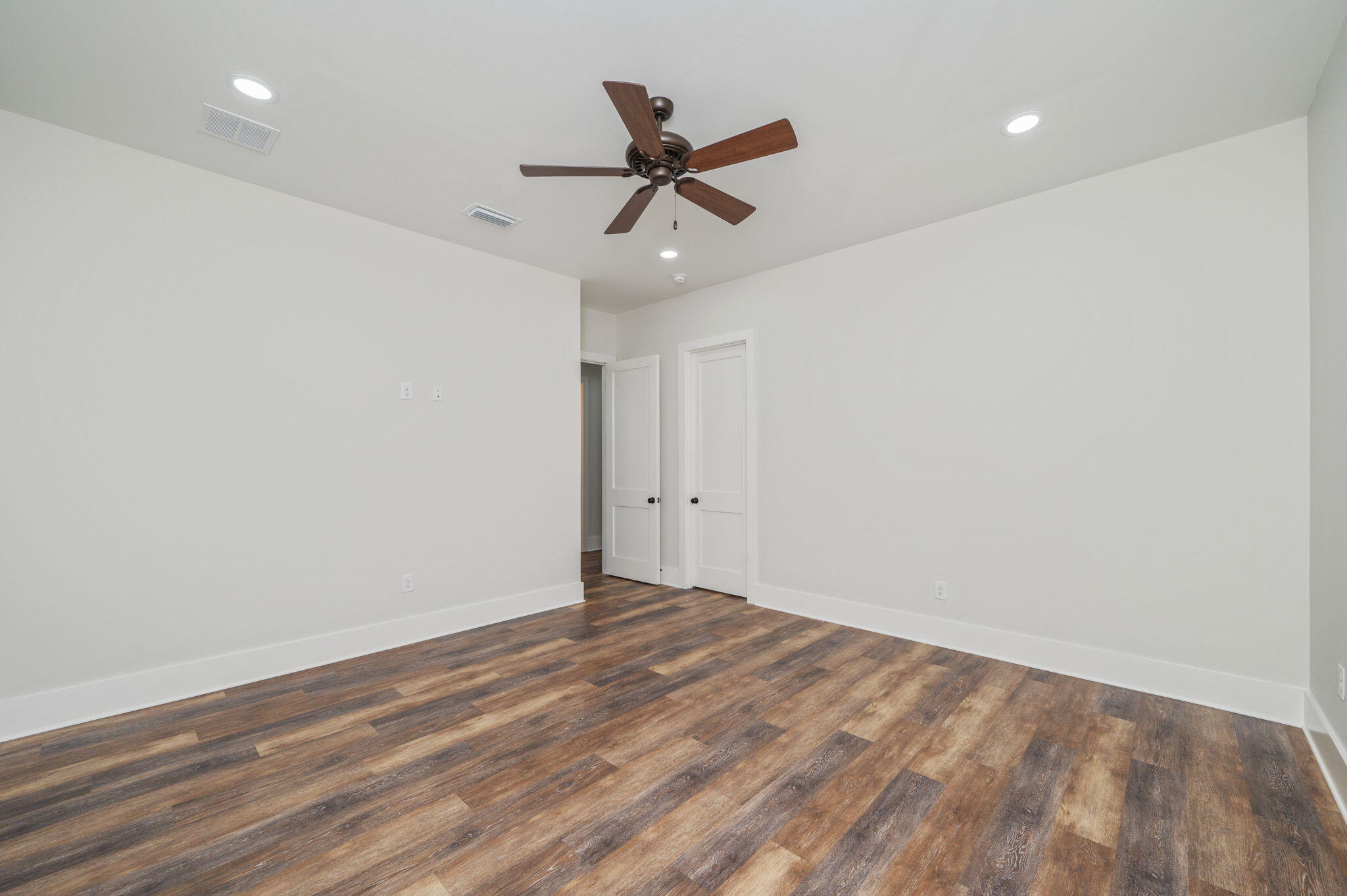 main property photo 64