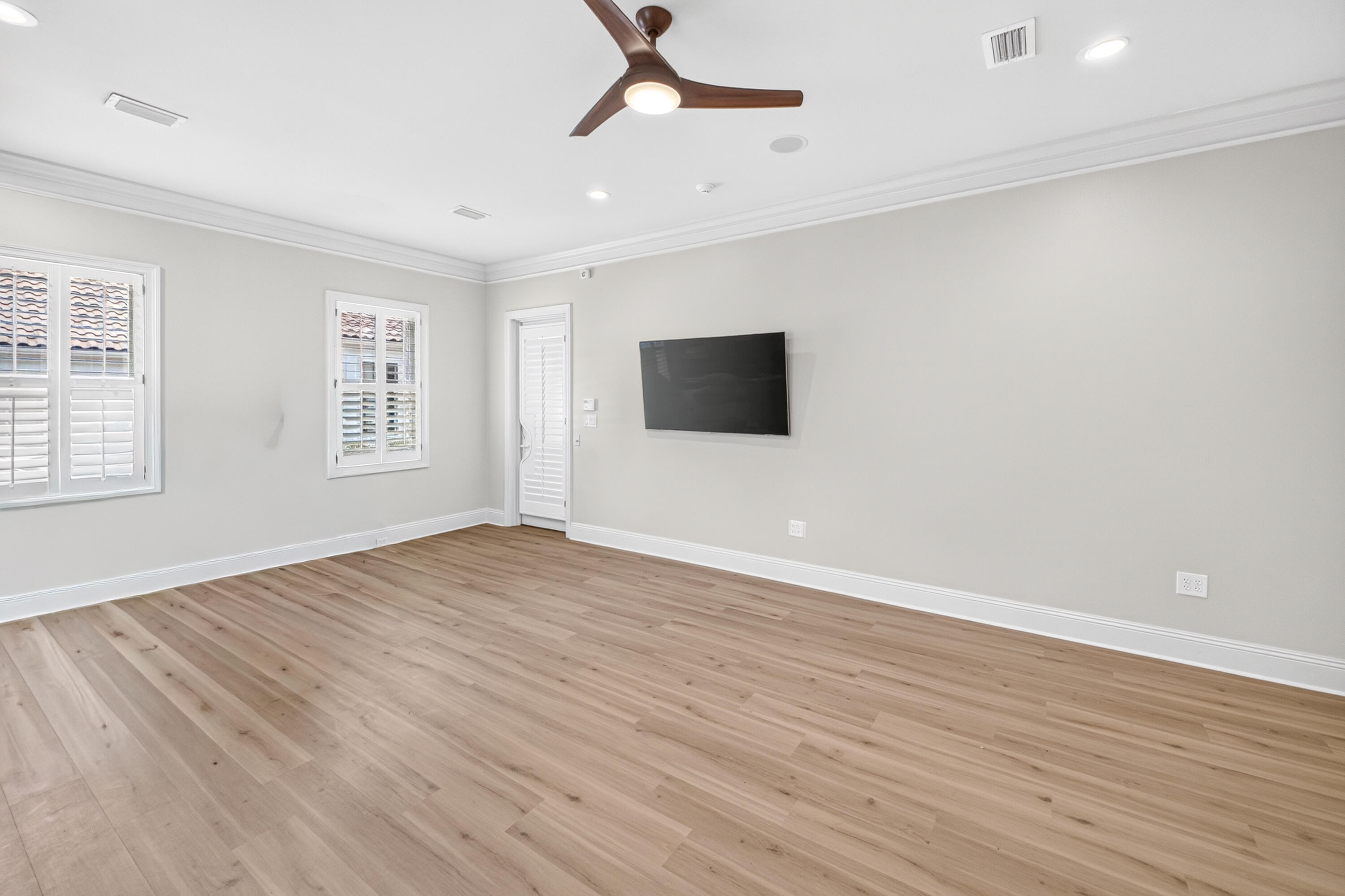 main property photo 66