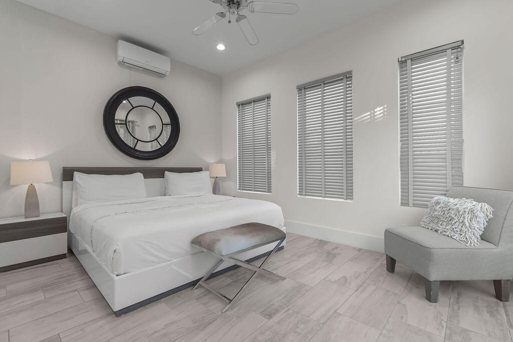 main property photo 79