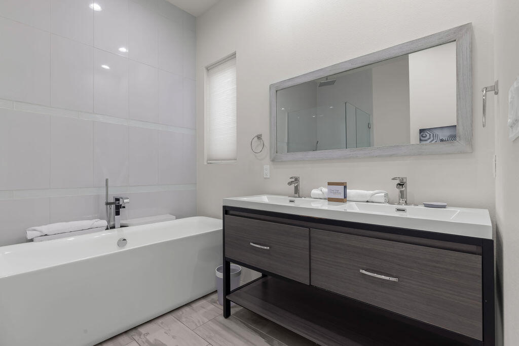 main property photo 82