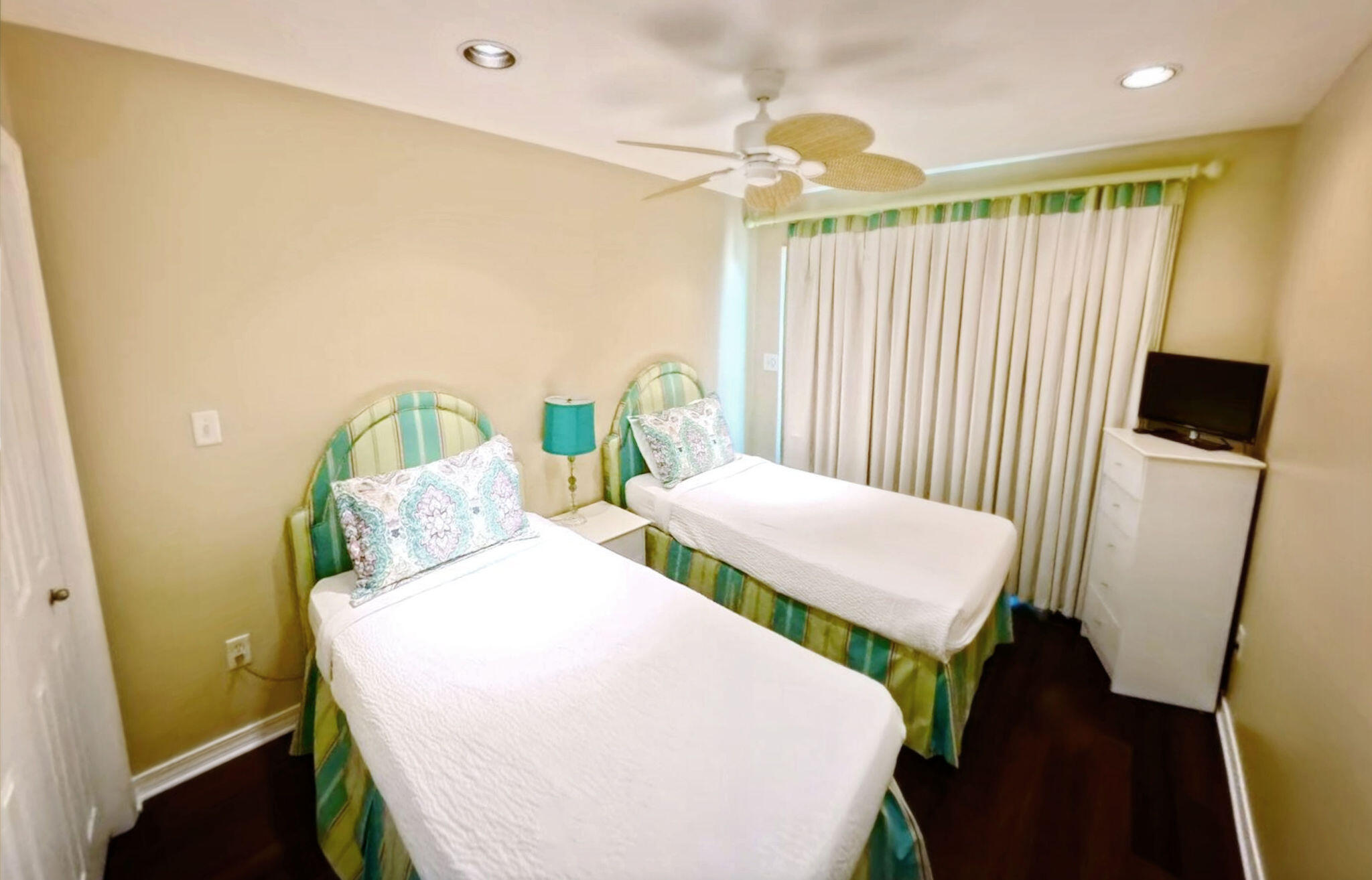 main property photo 63