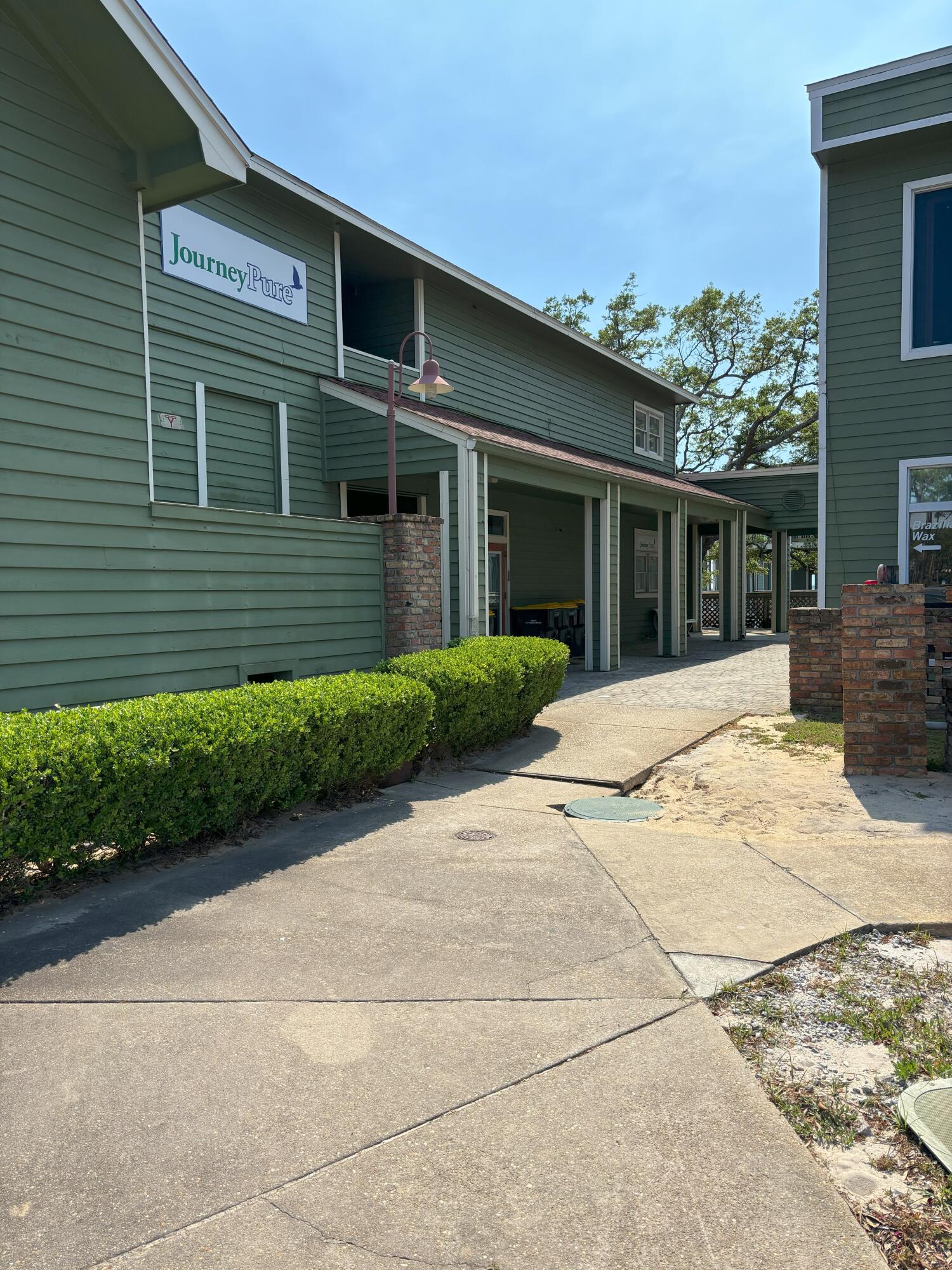 main property photo 9