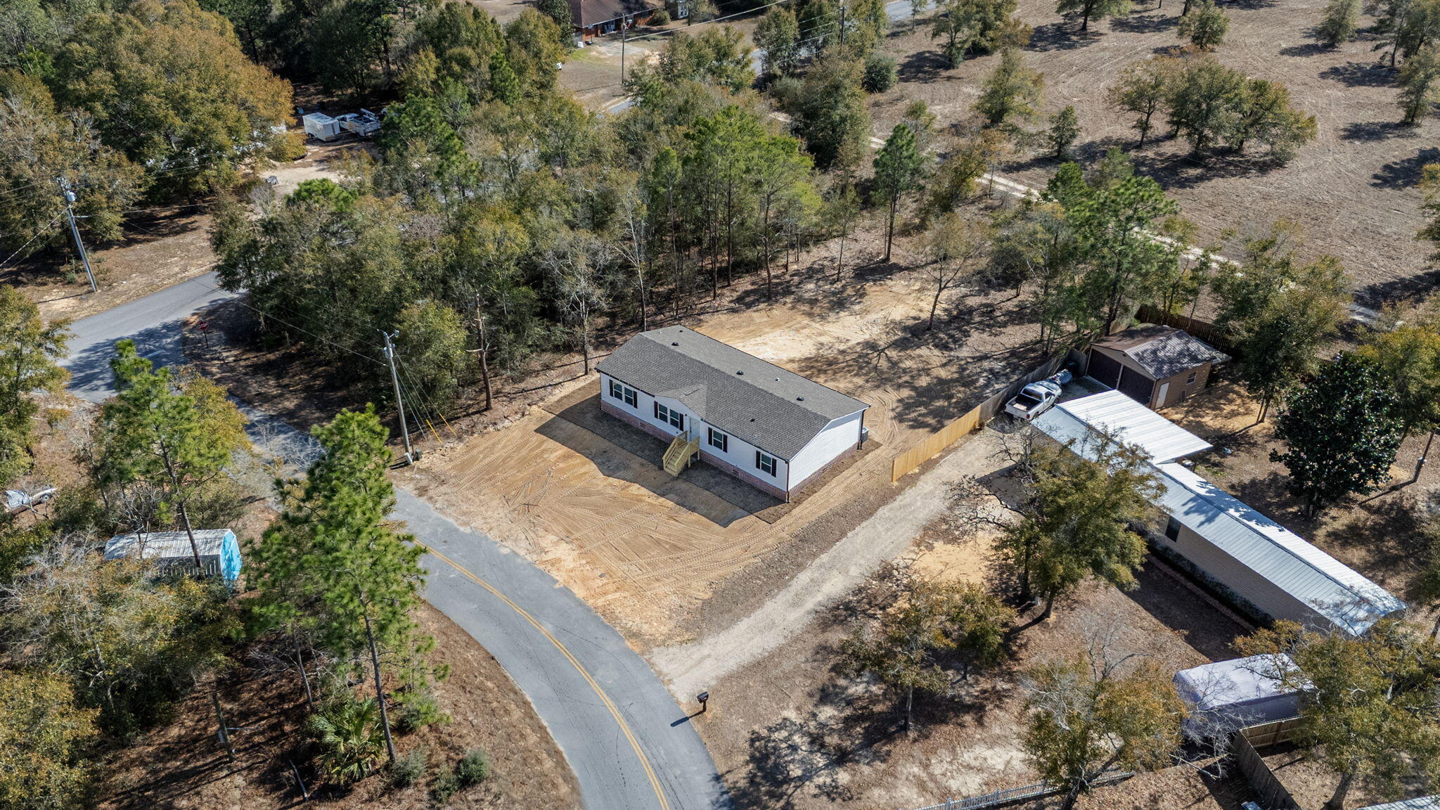 main property photo 30