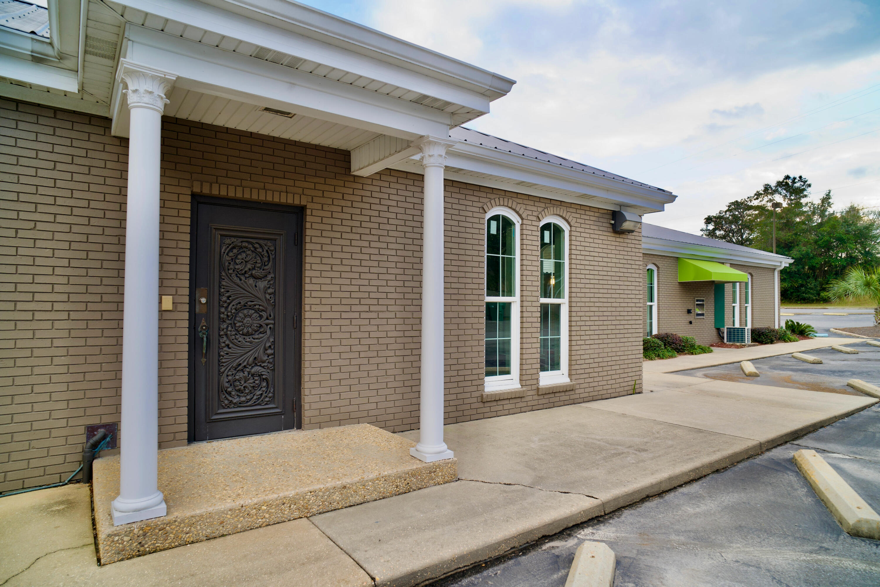 main property photo 27