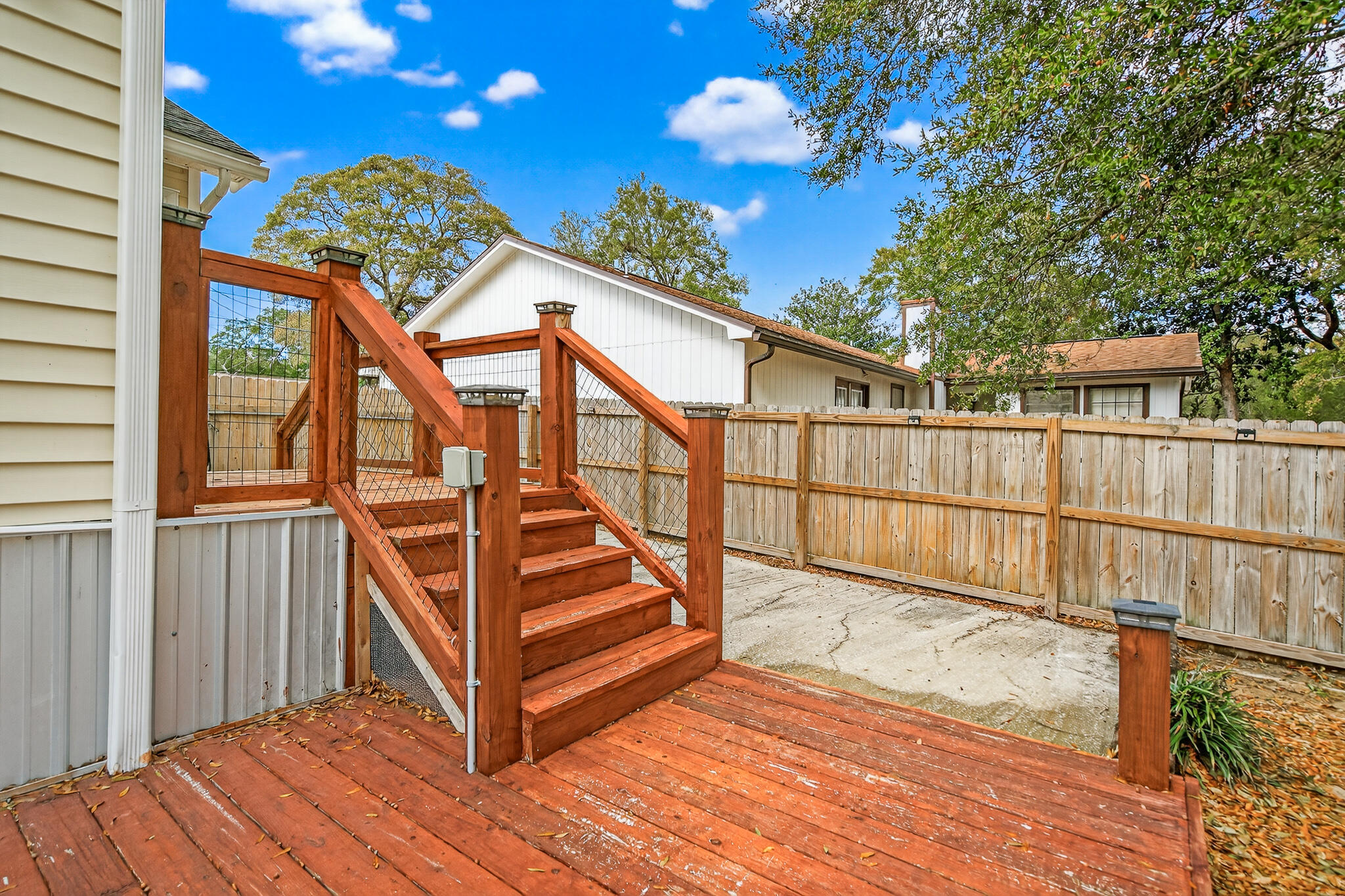 main property photo 36