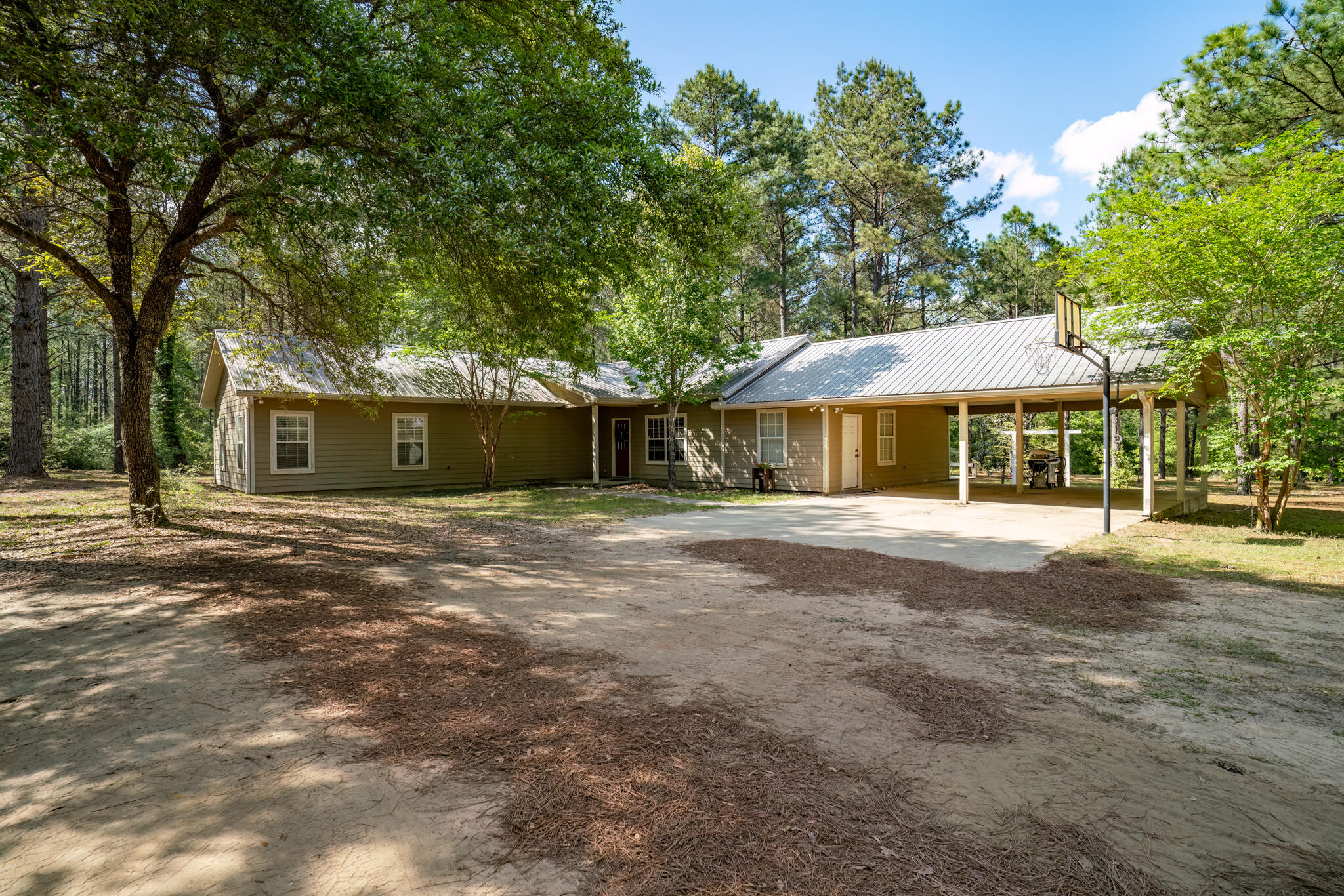 main property photo 12