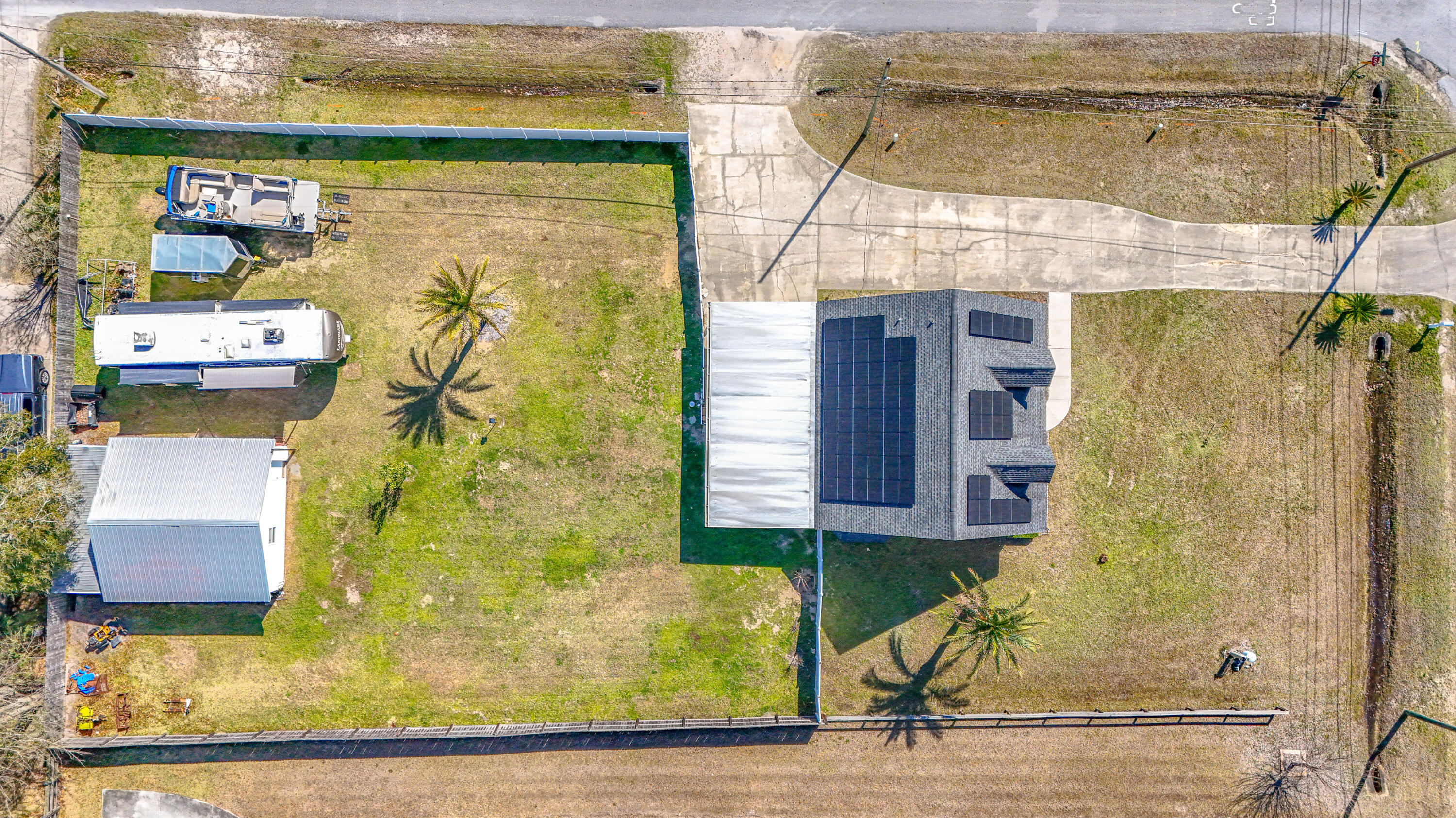 main property photo 45