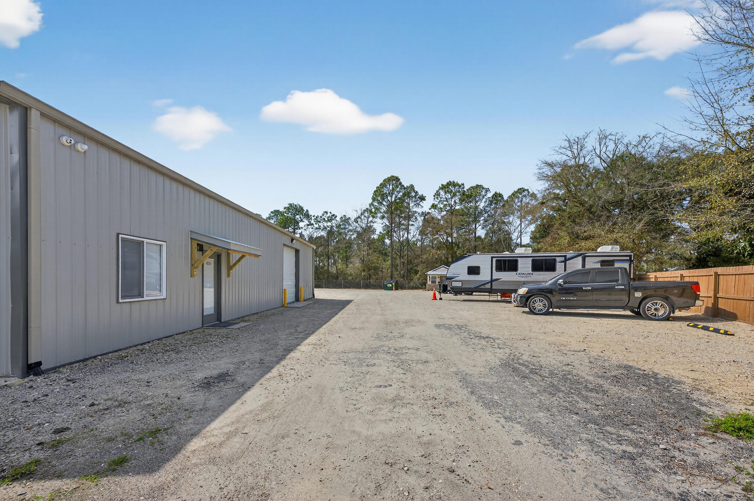 main property photo 34