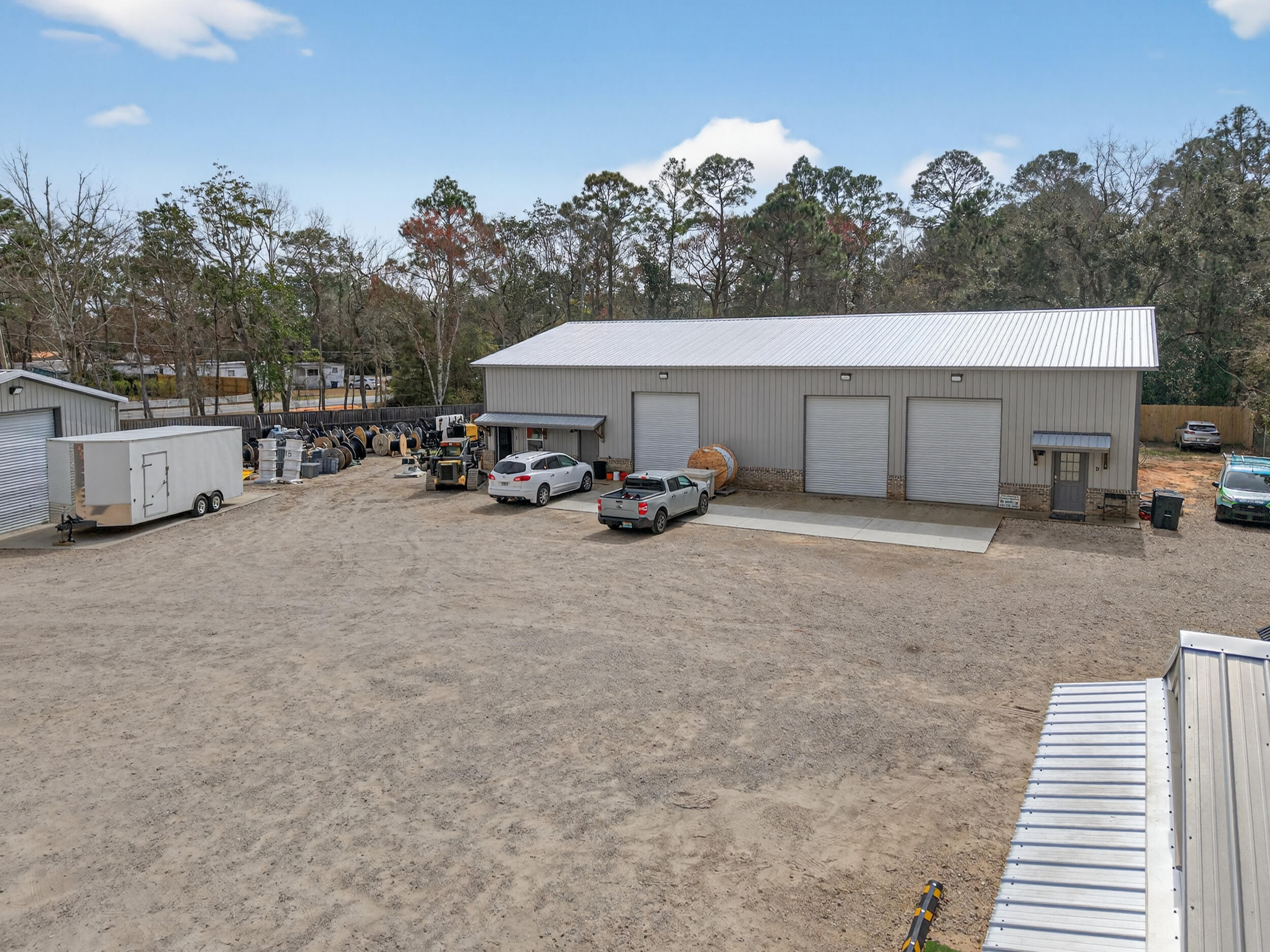 main property photo 47